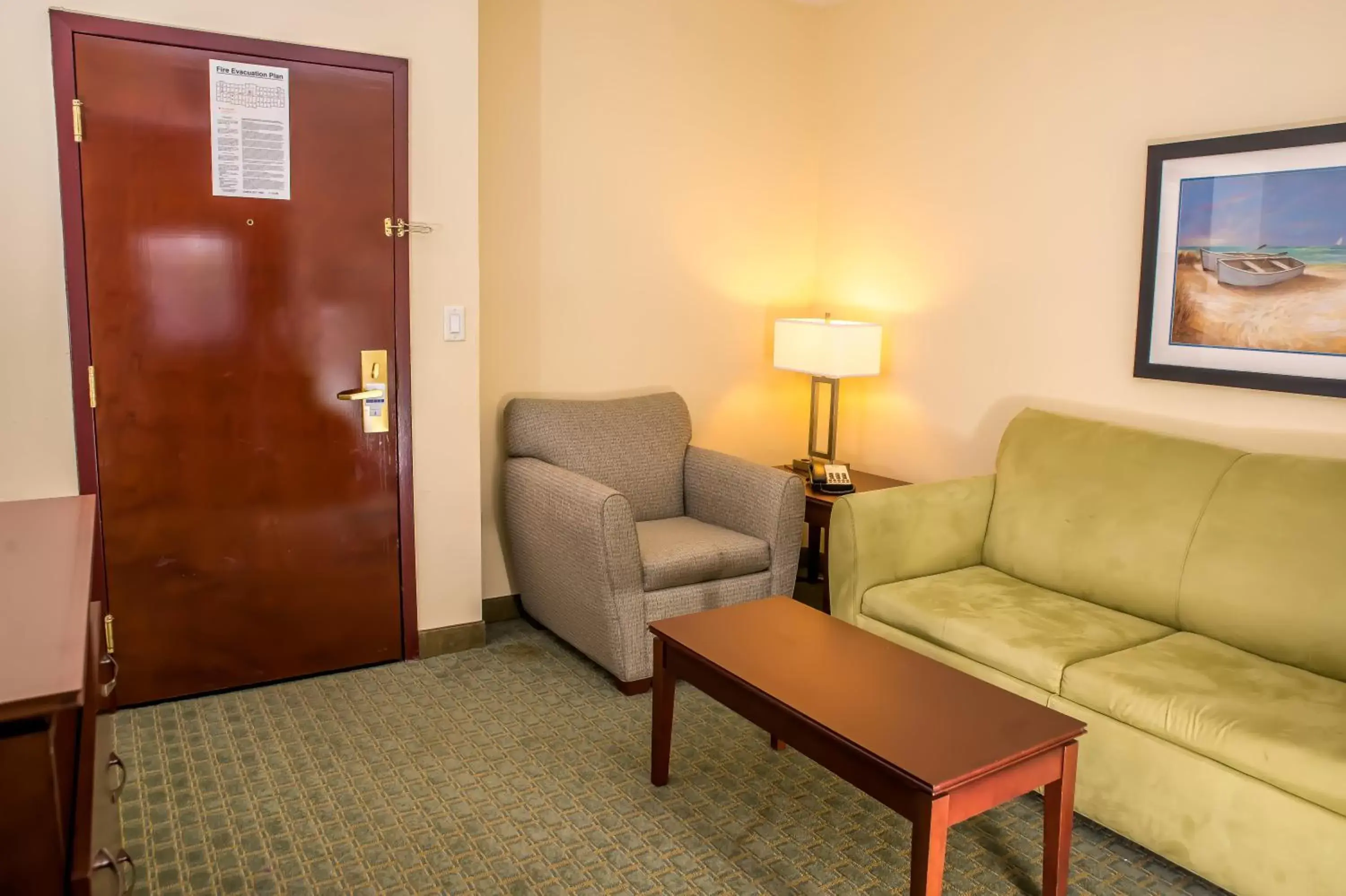 Photo of the whole room, Seating Area in Holiday Inn Express Hotel & Suites Cocoa, an IHG Hotel