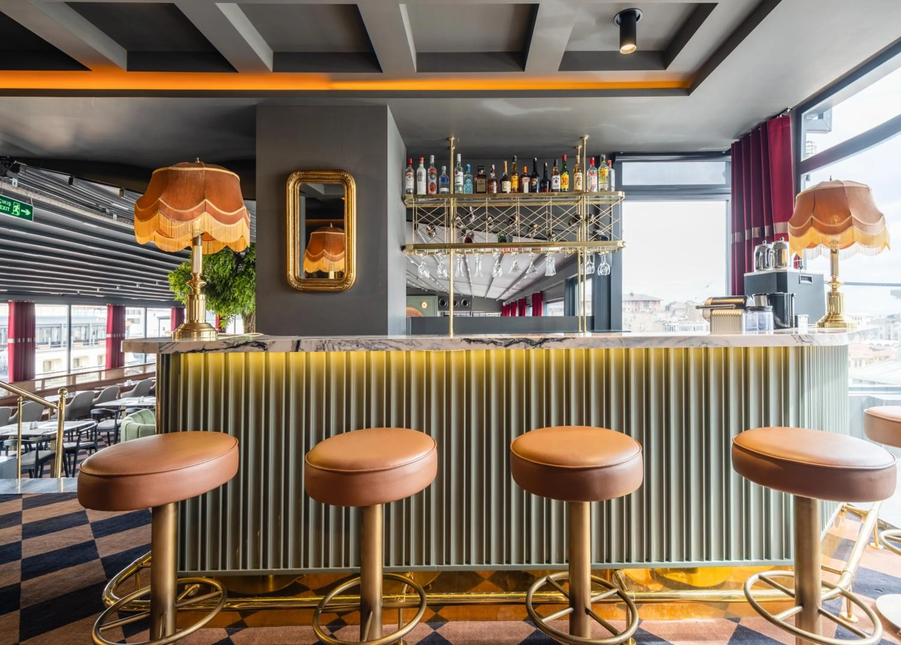 Lounge or bar in Hotel Yigitalp Istanbul