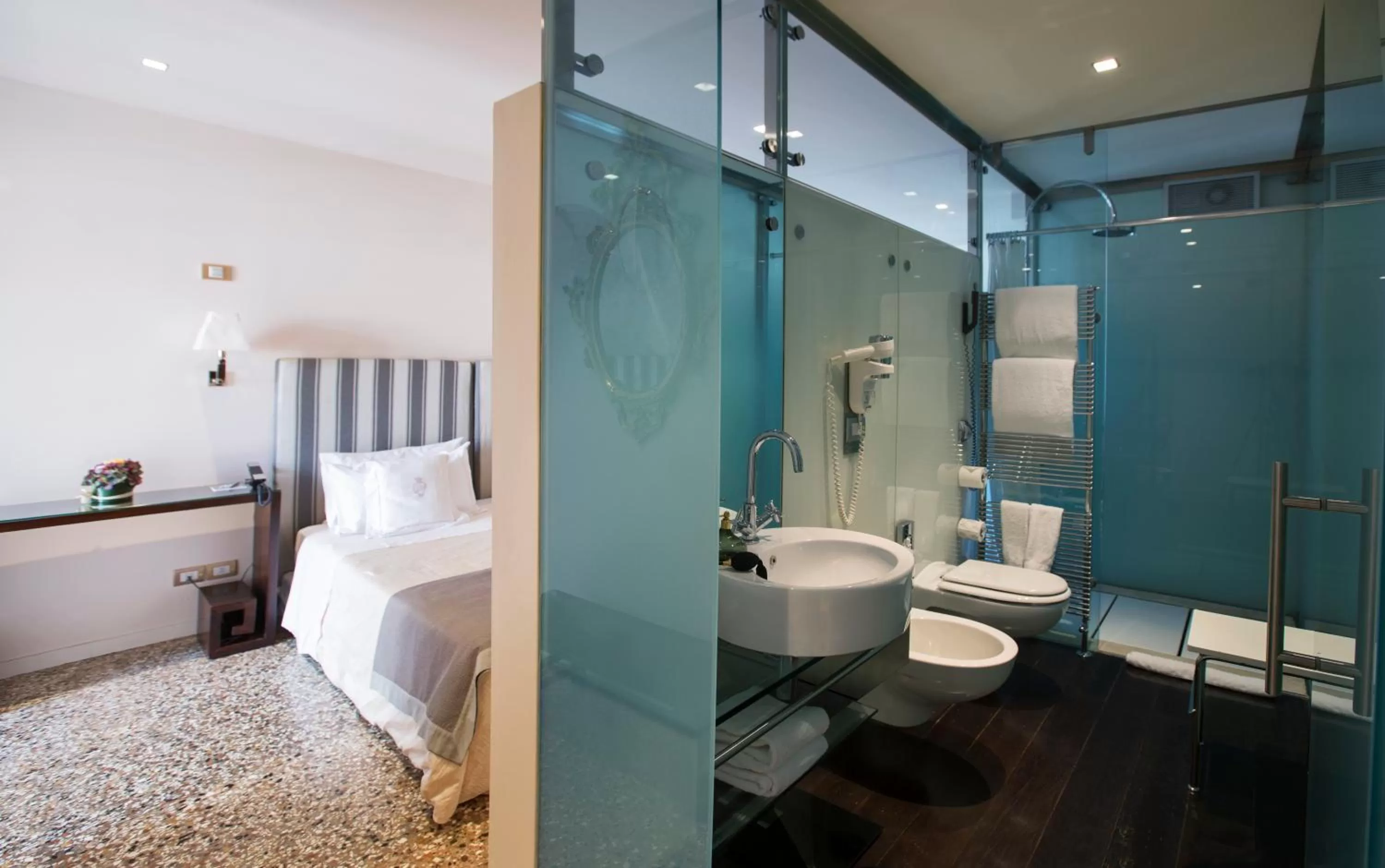 Bathroom in Ca' Nigra Lagoon Resort