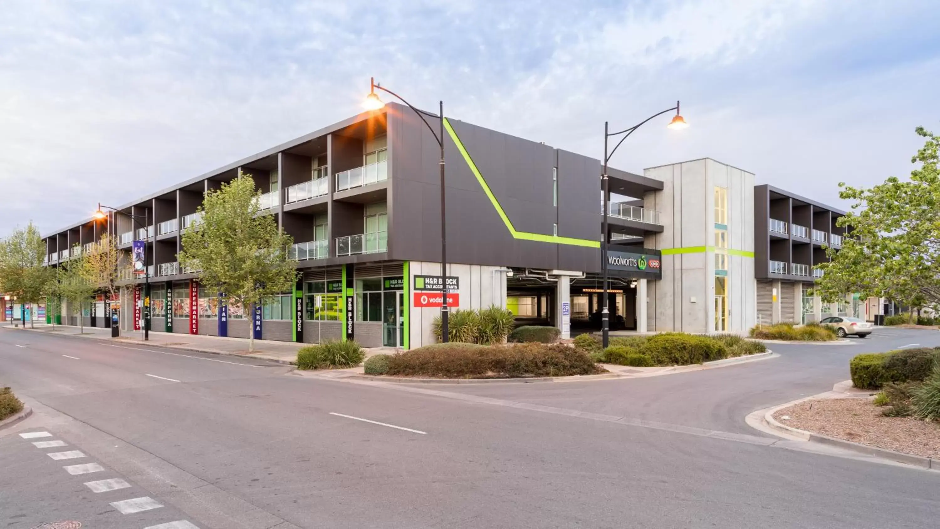 Property Building in Mawson Lakes Hotel