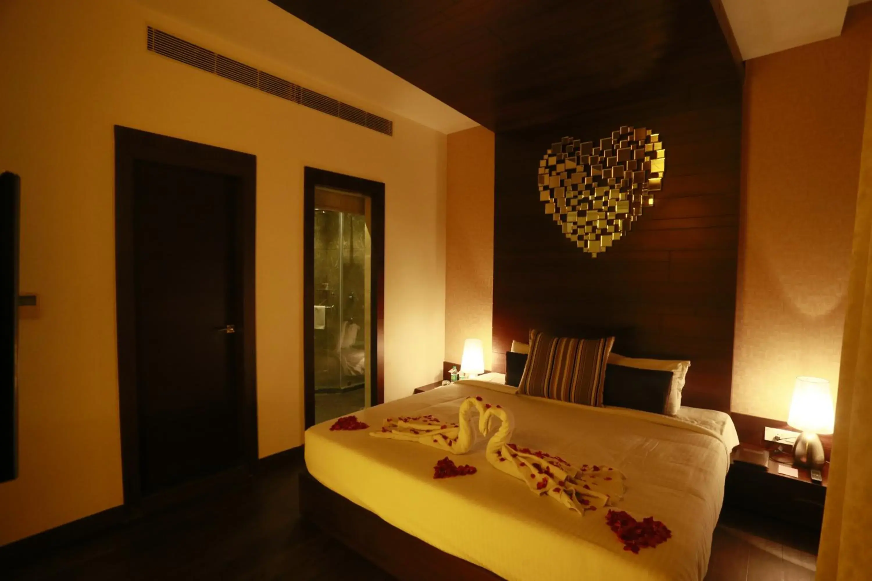 River view, Bed in Hotel Alleviate River view, Bed in Hotel Alleviate