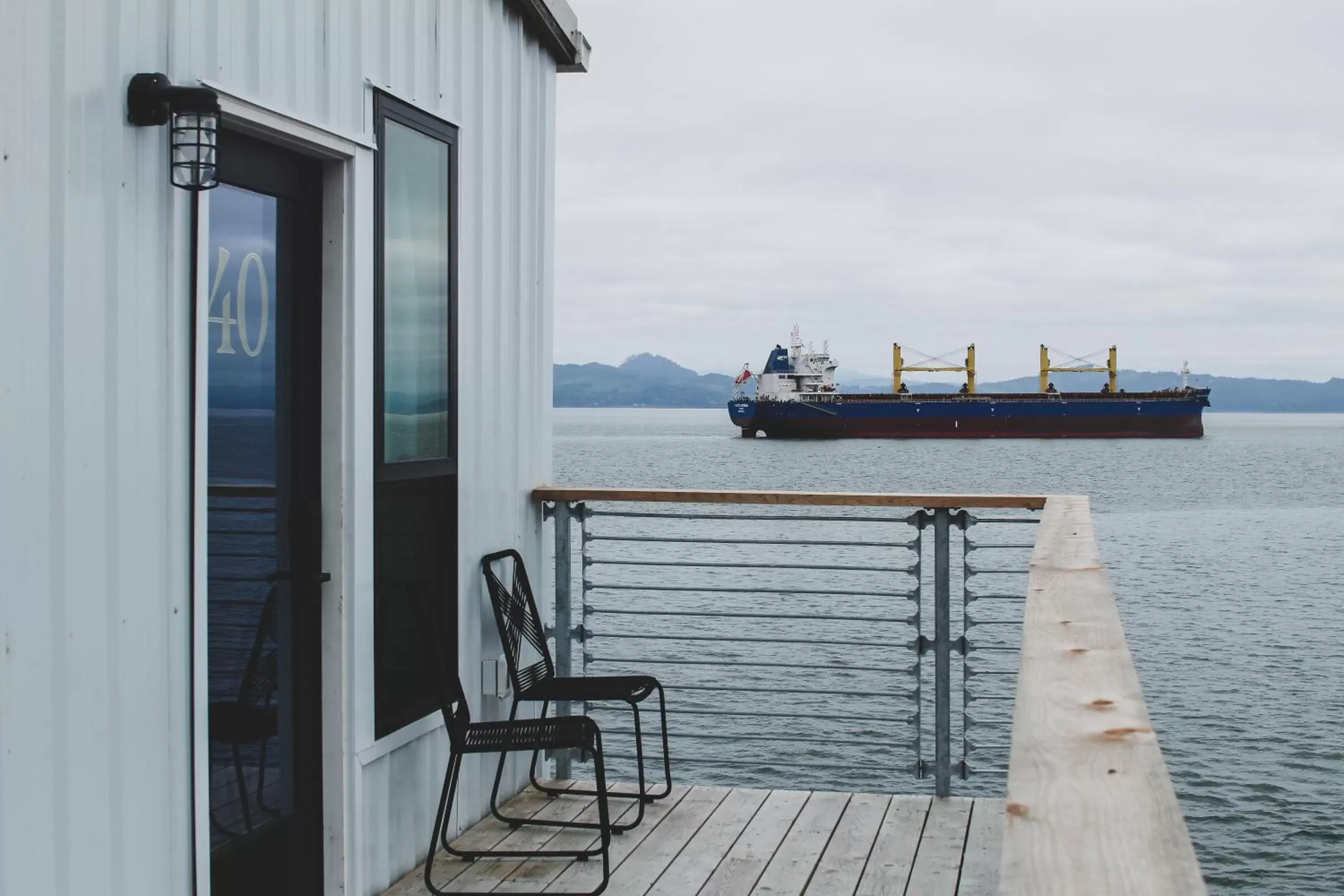 Balcony/Terrace in Bowline Hotel