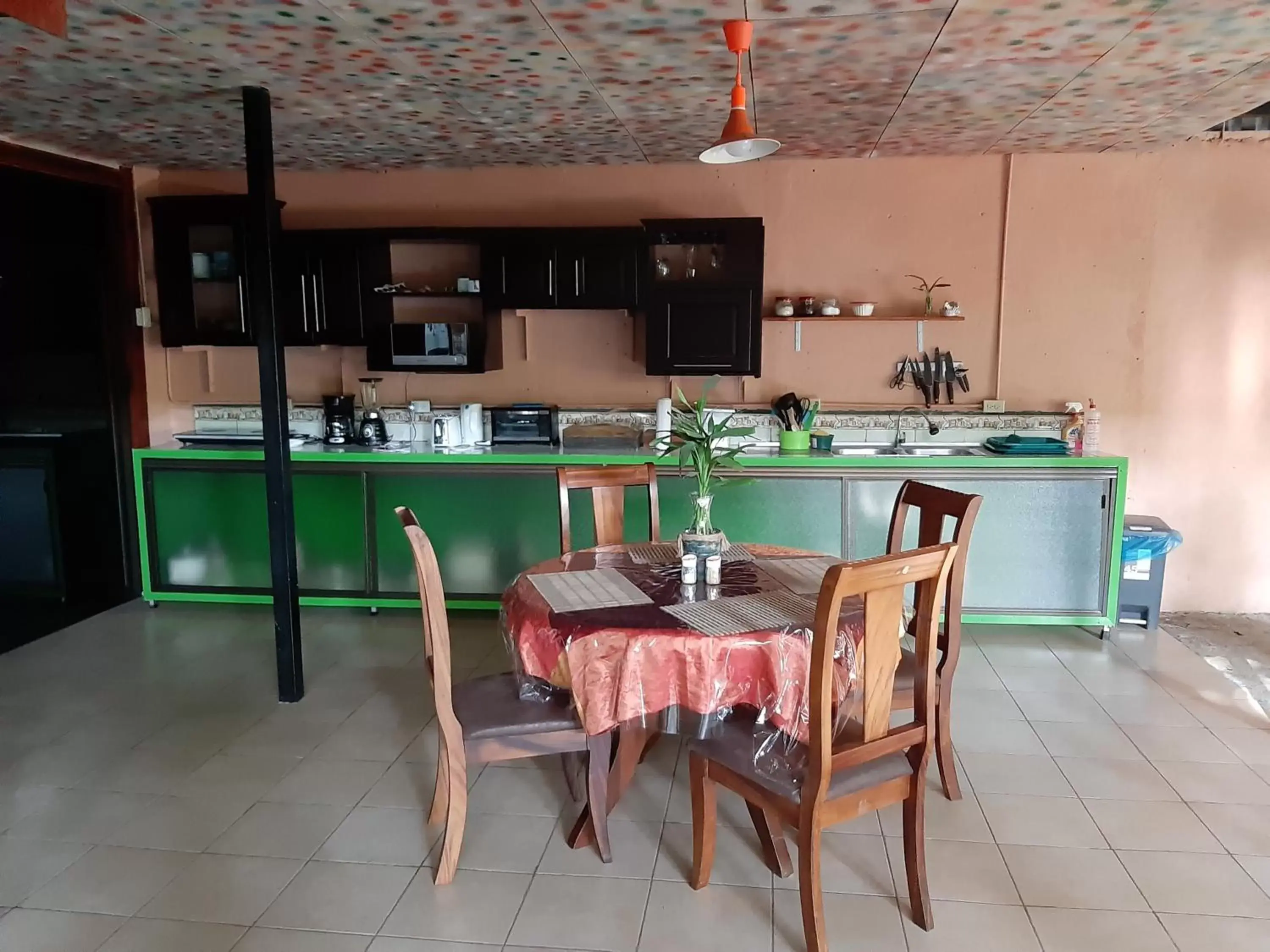 Communal kitchen, Restaurant/Places to Eat in Hostalito El Greco