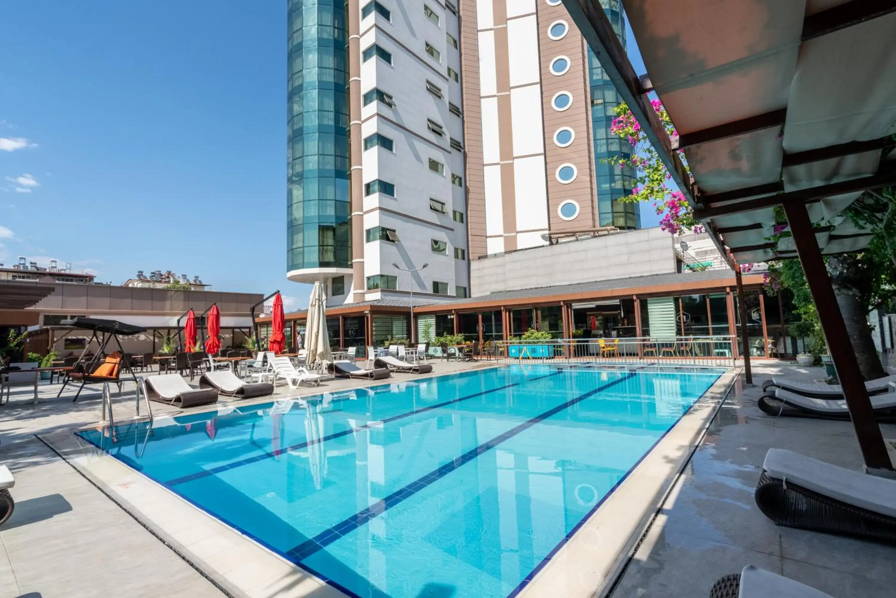 Garden, Swimming Pool in City Live Hotel