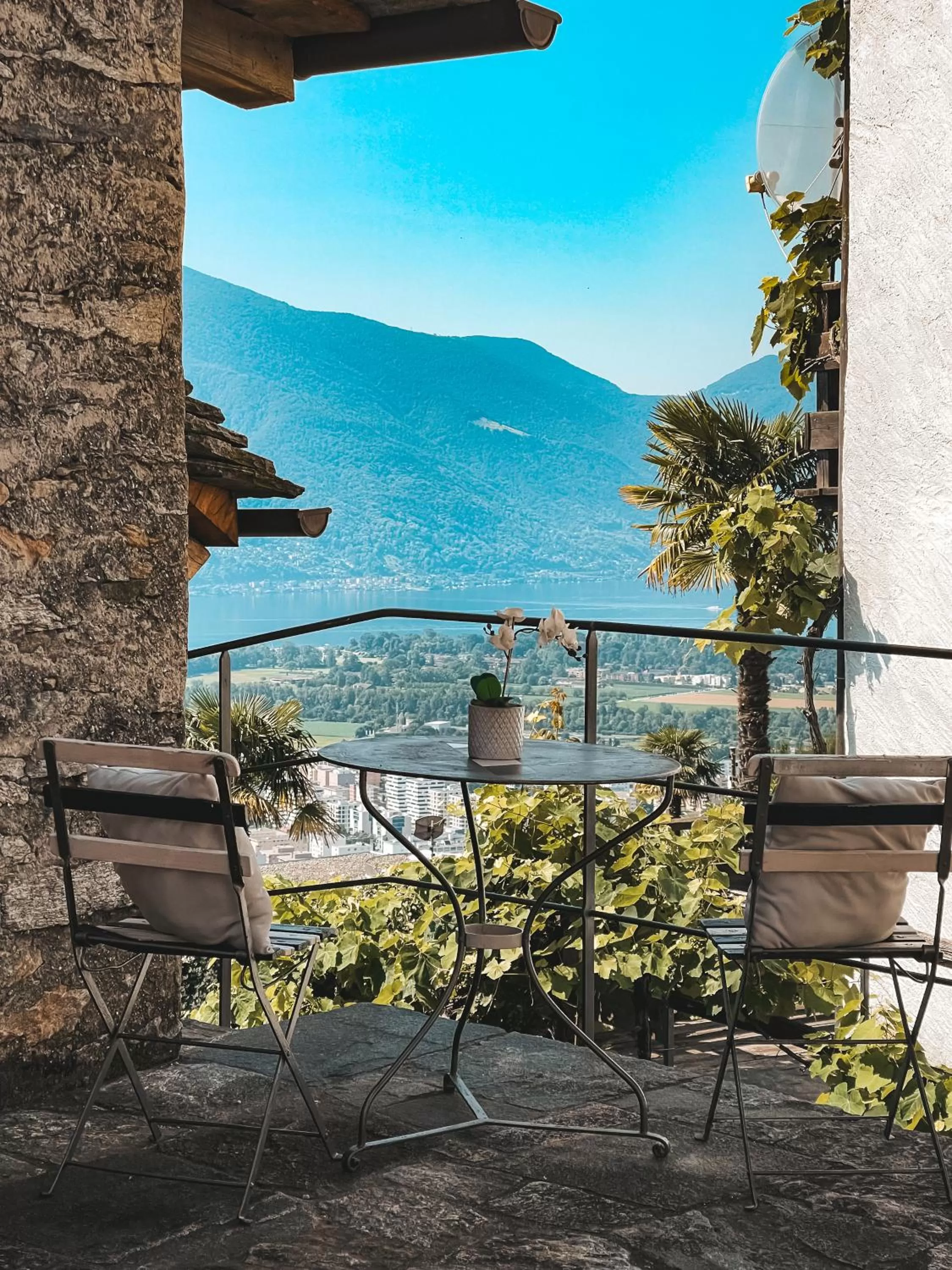 Day, Mountain View in Case di Sotto, House & Breakfast