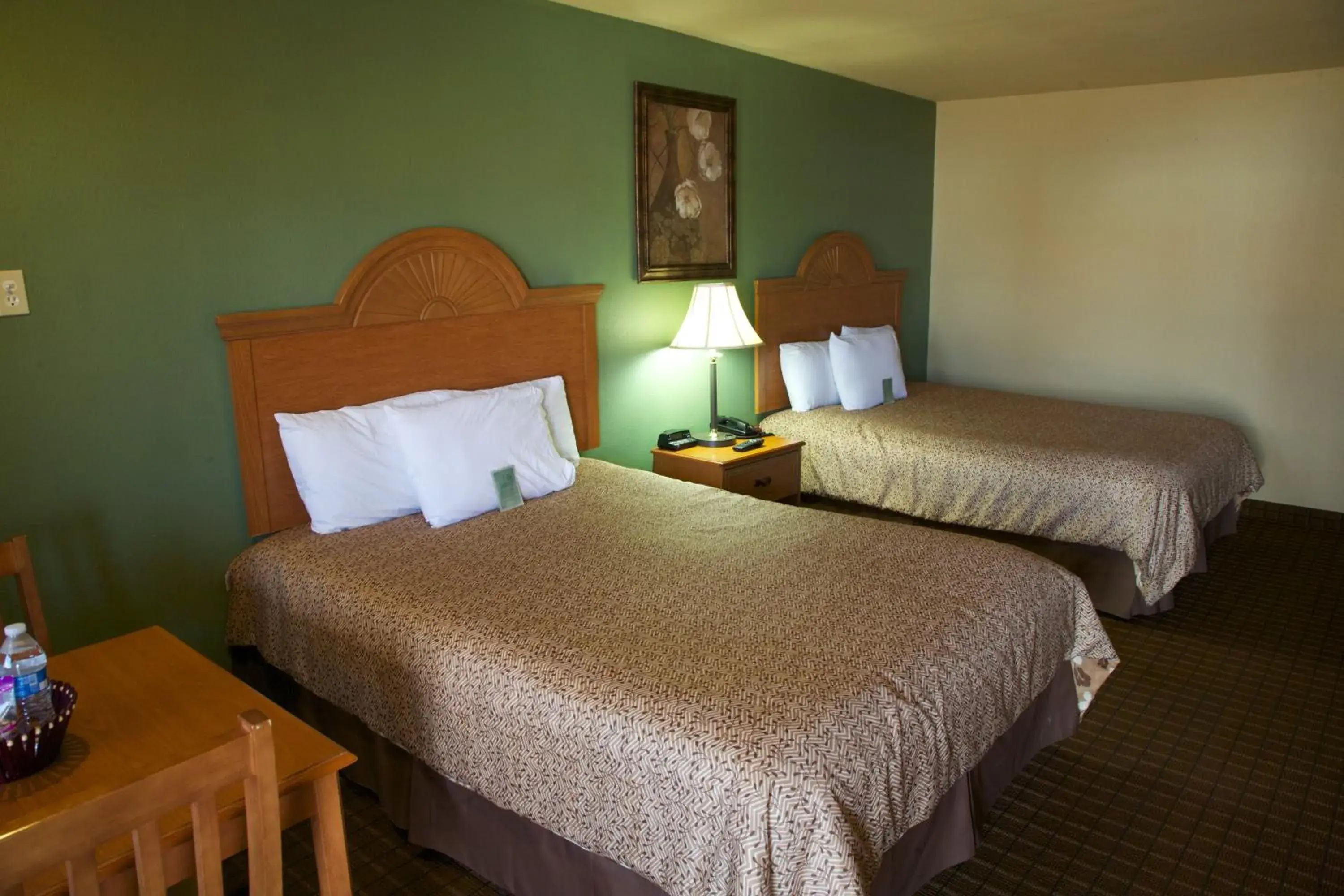 Bedroom, Bed in Coach Light Inn