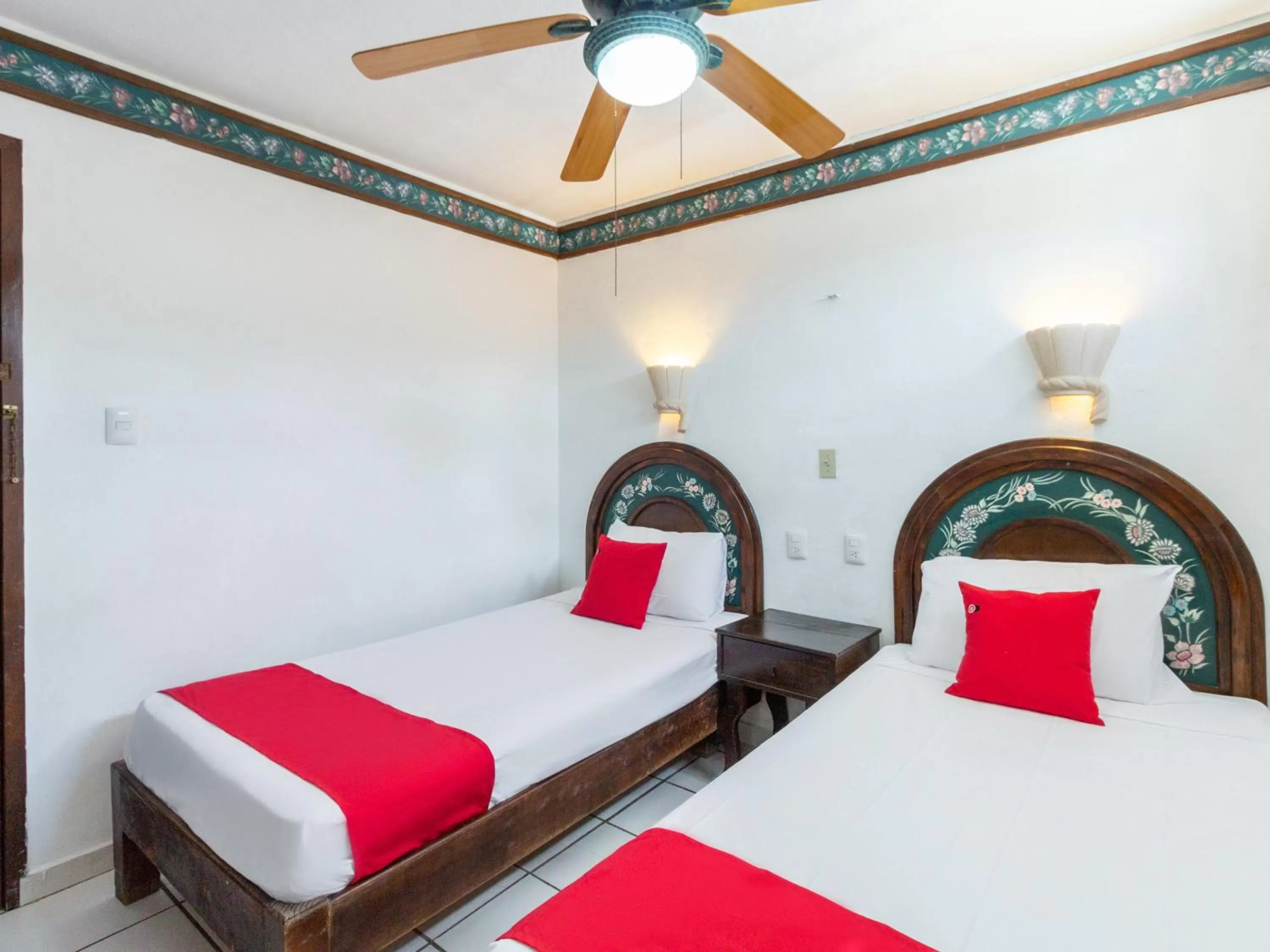 Photo of the whole room, Bed in Hotel Rath