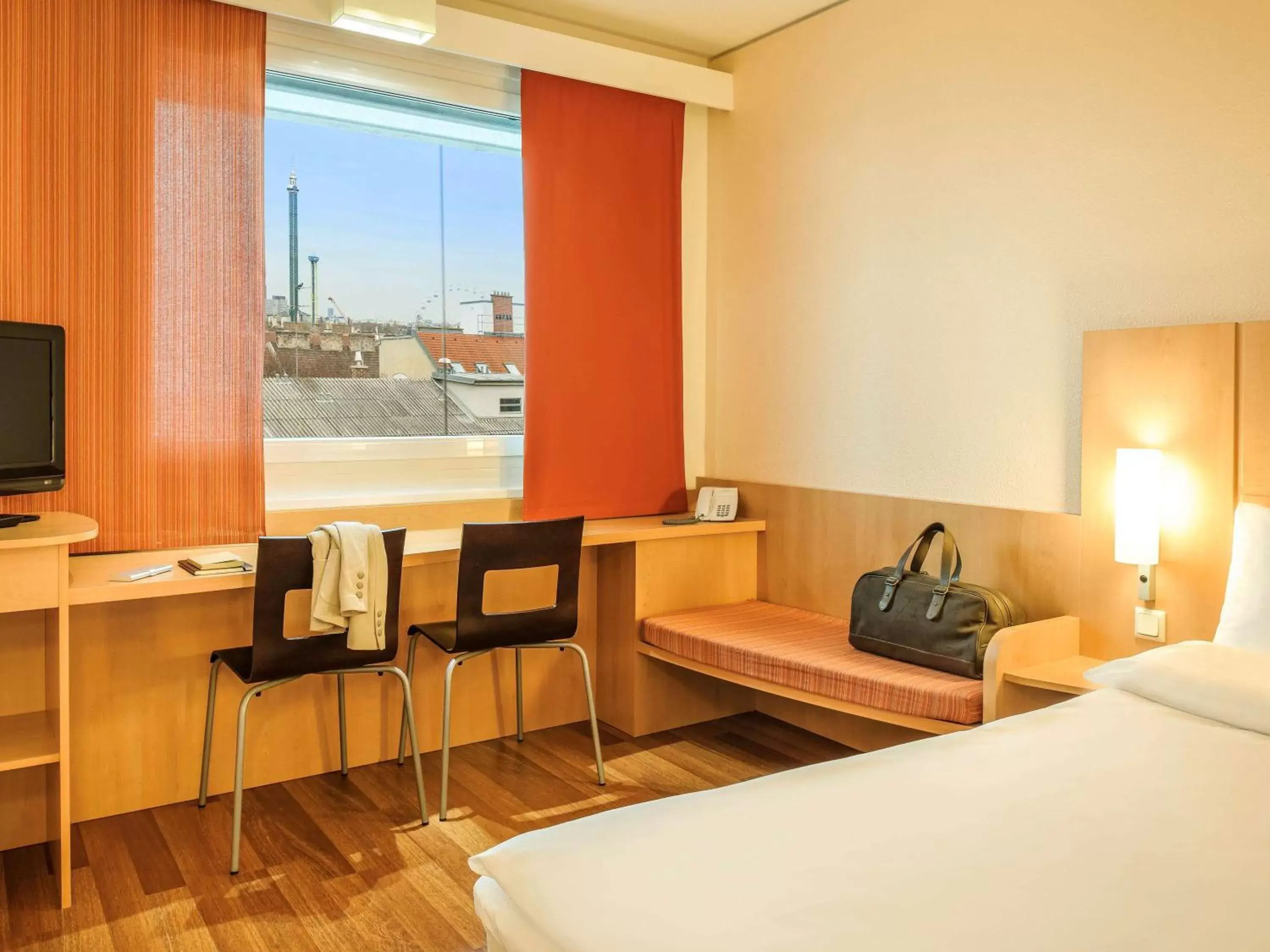 Photo of the whole room in Ibis Wien Messe