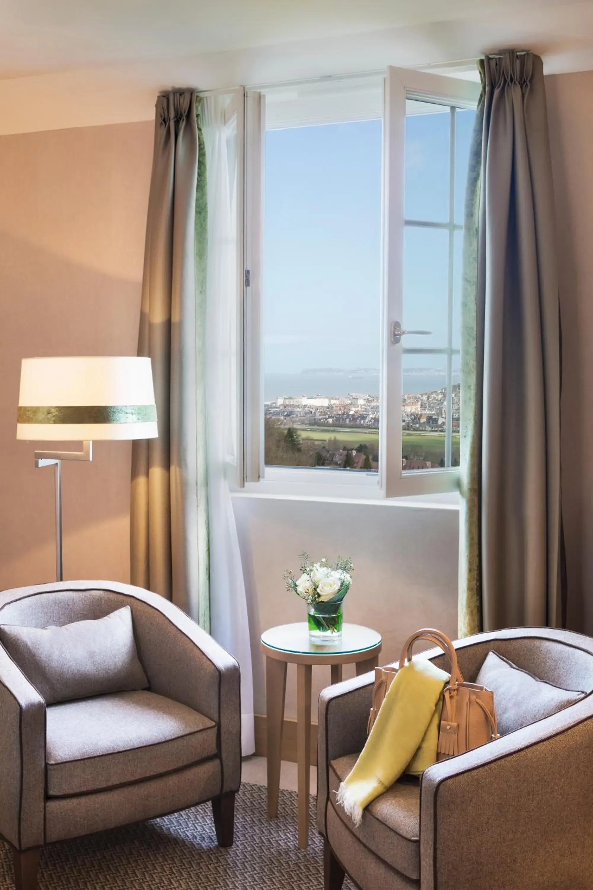 Sea view, Seating Area in Hôtel Barrière L'Hôtel du Golf