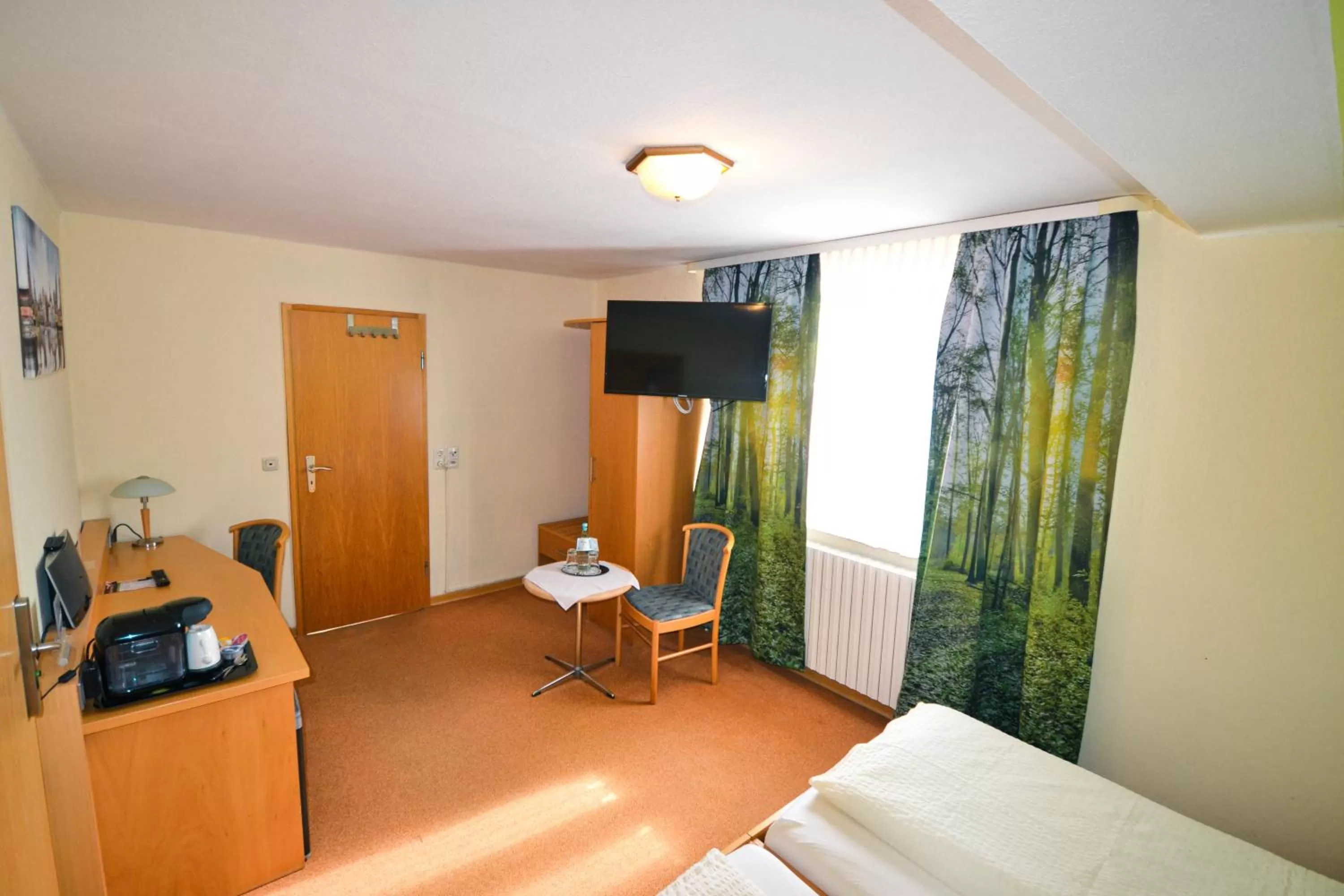 Photo of the whole room, Bed in Hotel Bockelmann