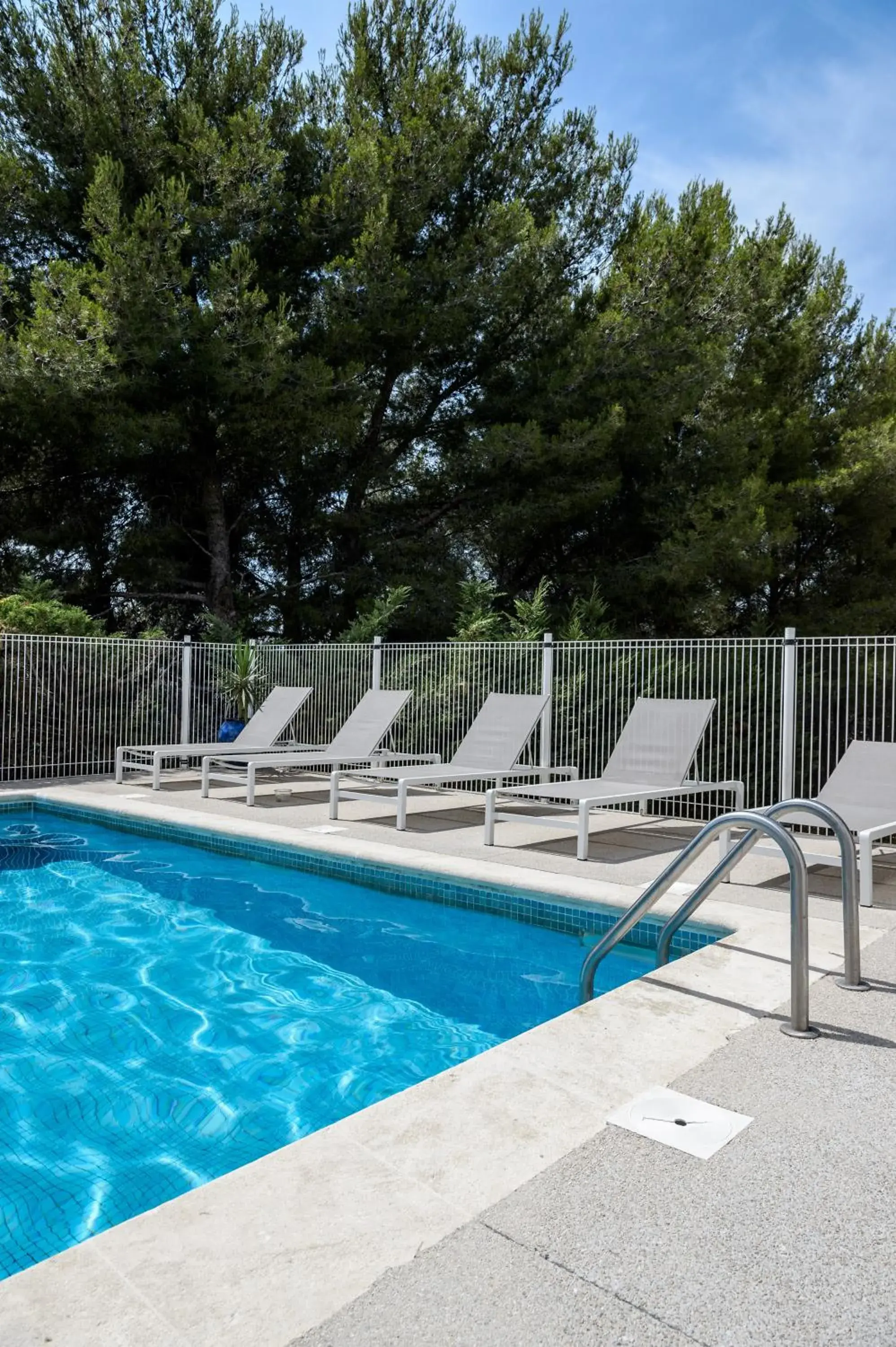 Patio, Swimming Pool in Hôtel Saint Roch