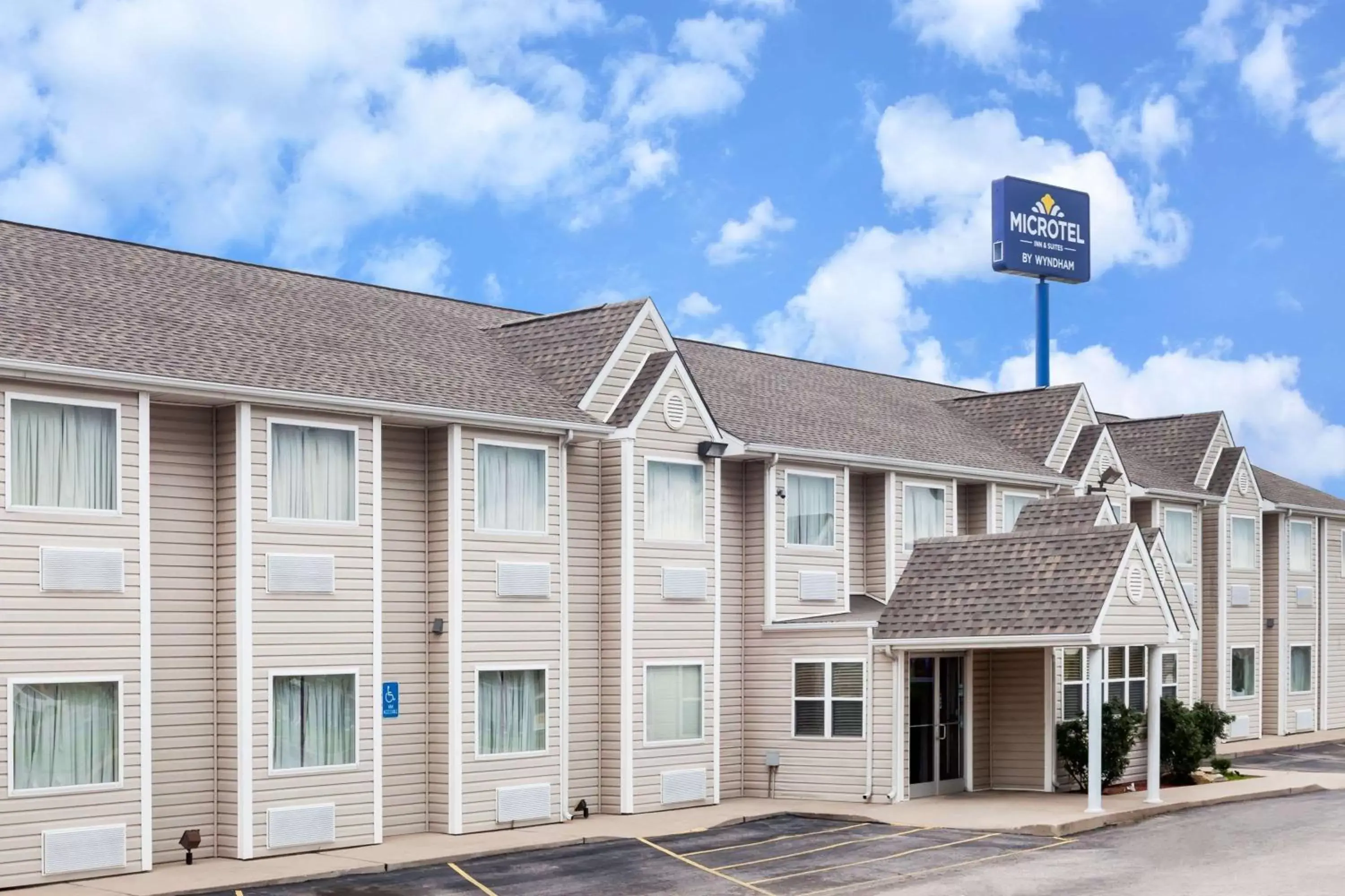 Property Building in Microtel Inn by Wyndham Ardmore