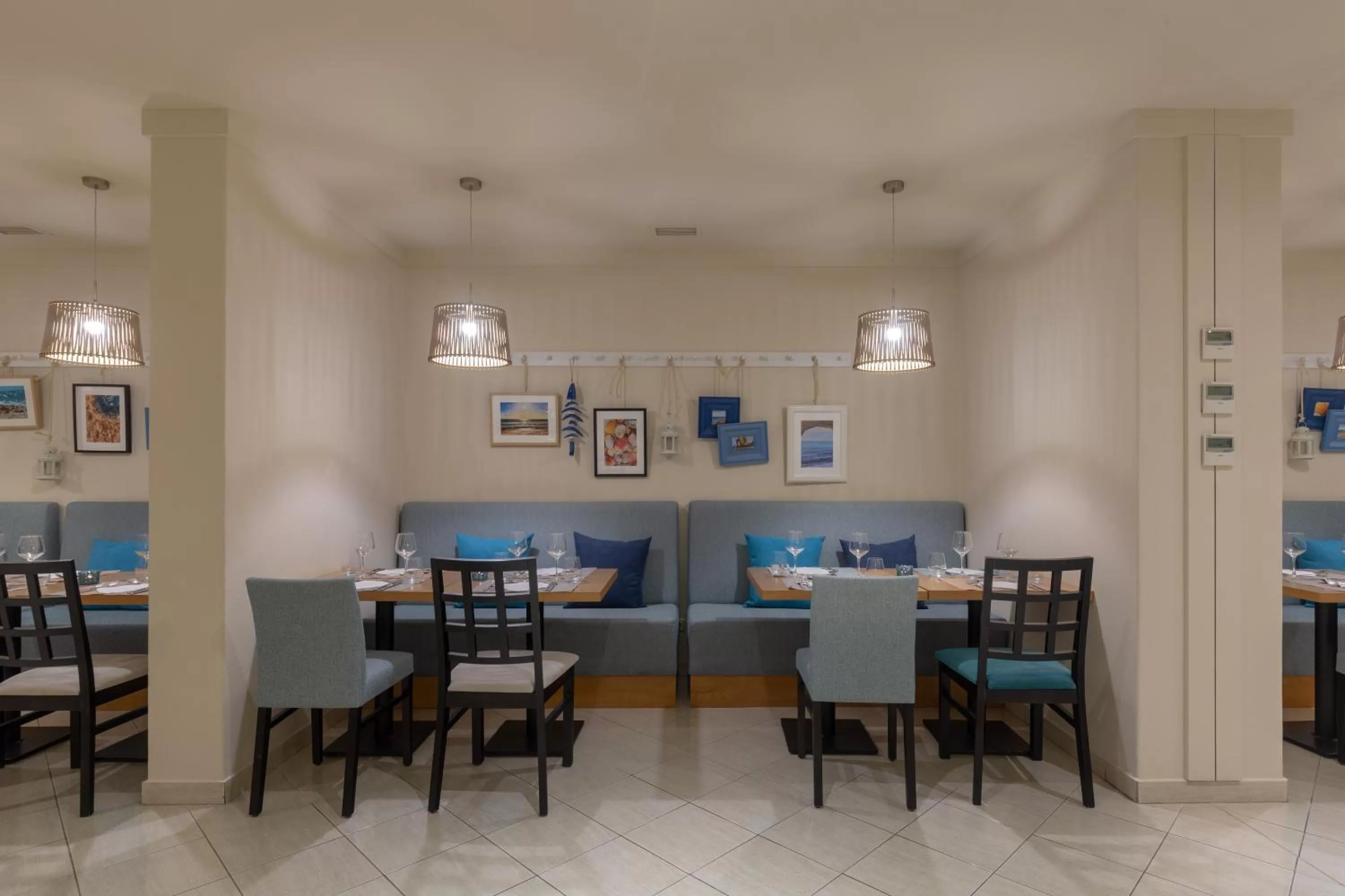 Restaurant/places to eat in The Navigator - Solaqua