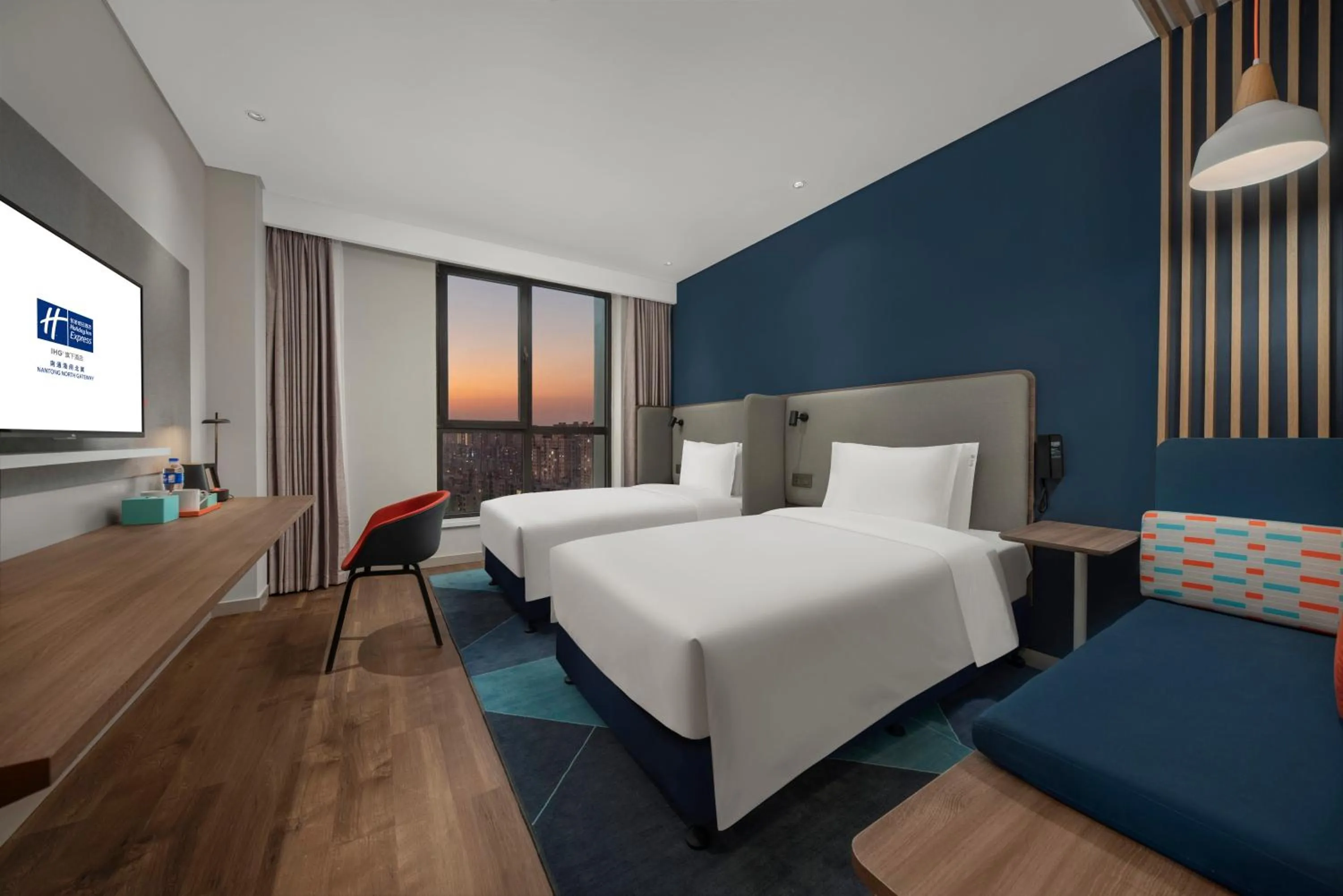 Bed in Holiday Inn Express Nantong North Gateway by IHG