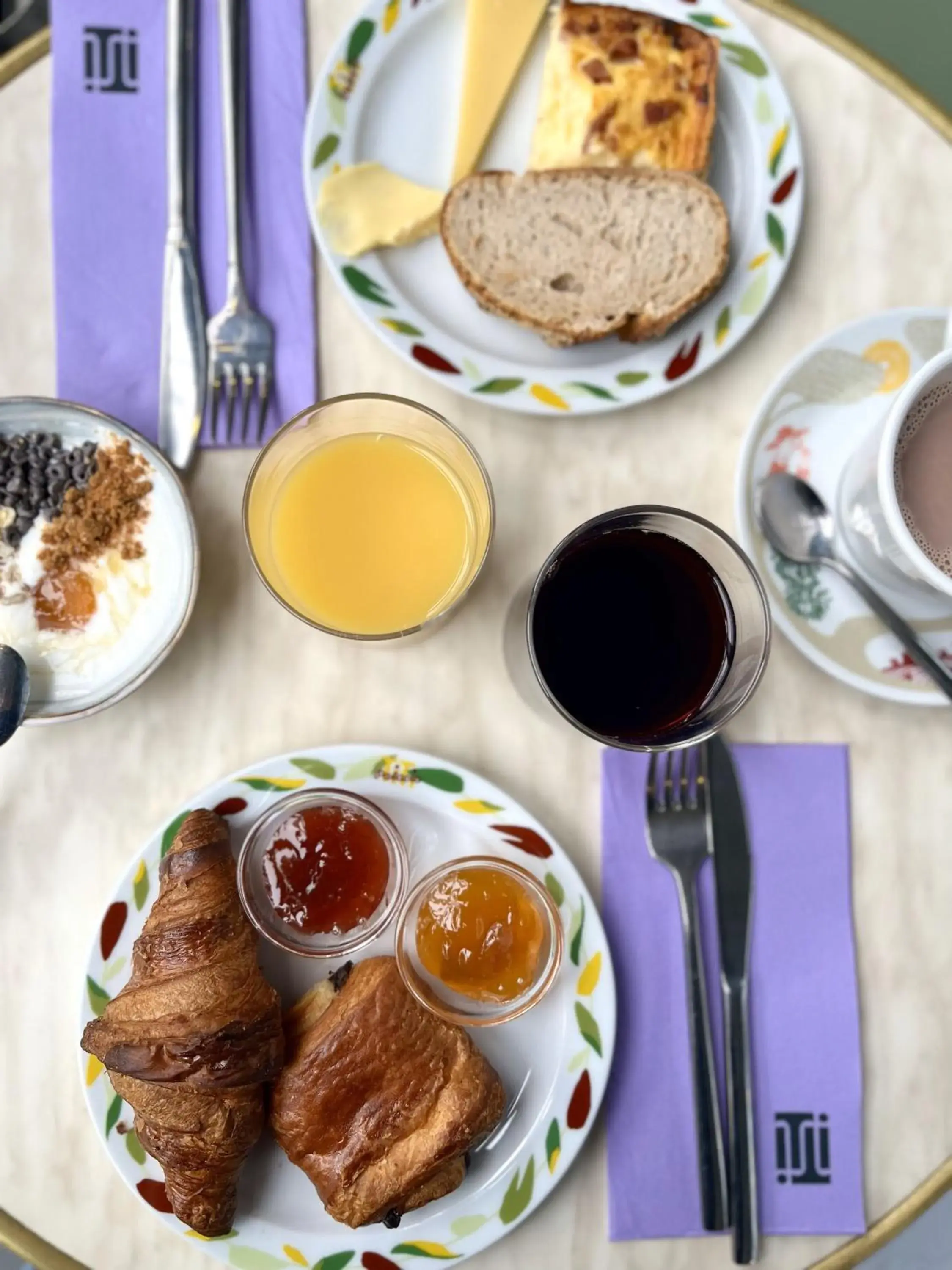 Continental breakfast, Breakfast in The People - Paris Marais