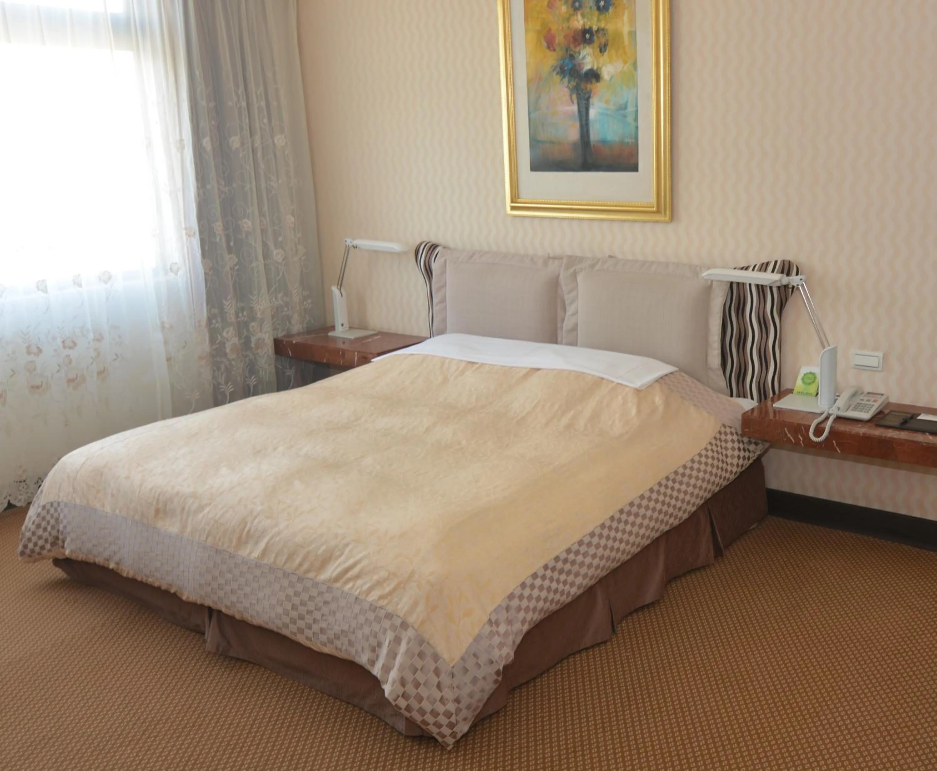 Bedroom, Bed in Kingship Hotel Kaohsiung Inter Continental