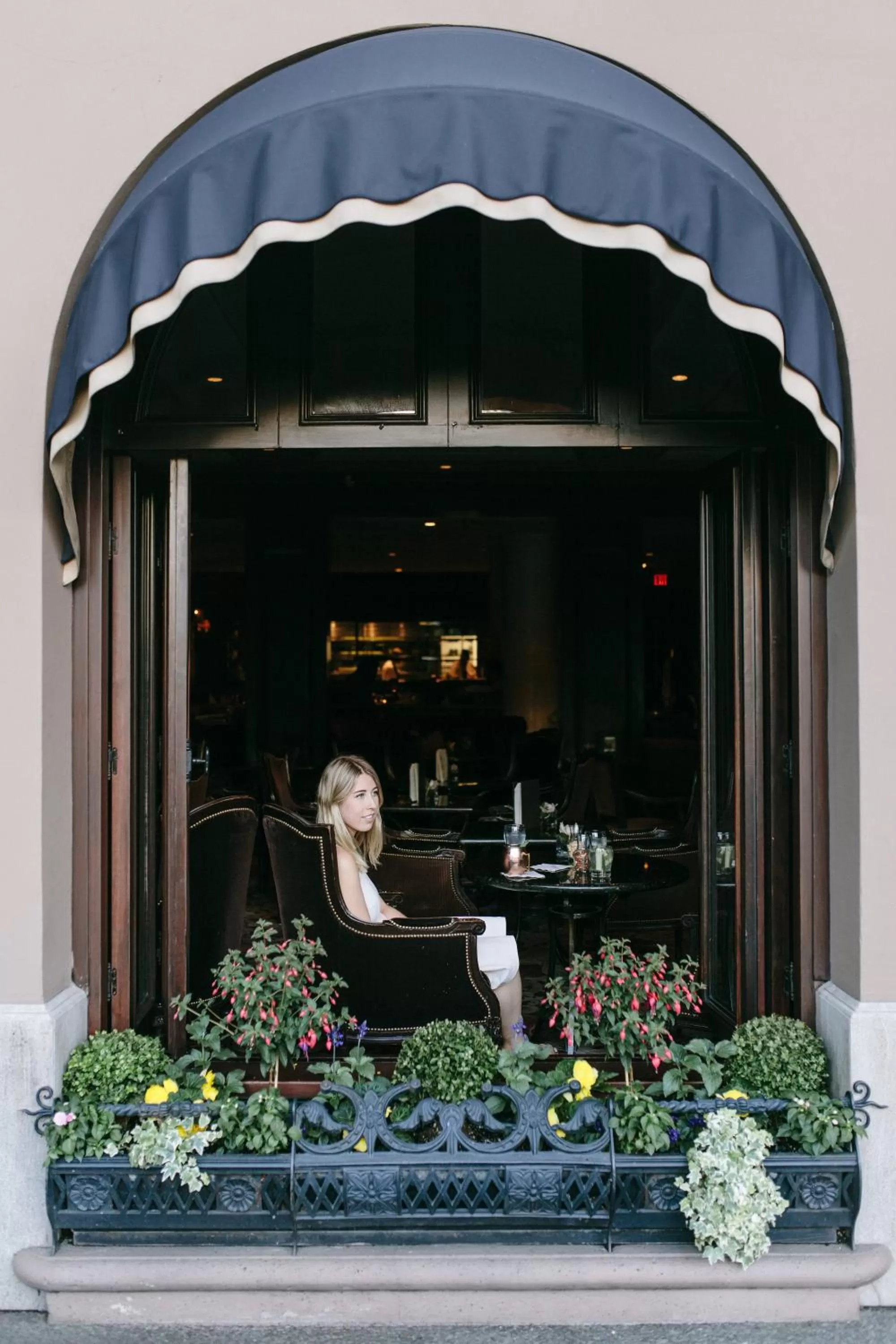 Lounge or bar in Wedgewood Hotel & Spa - Relais & Chateaux