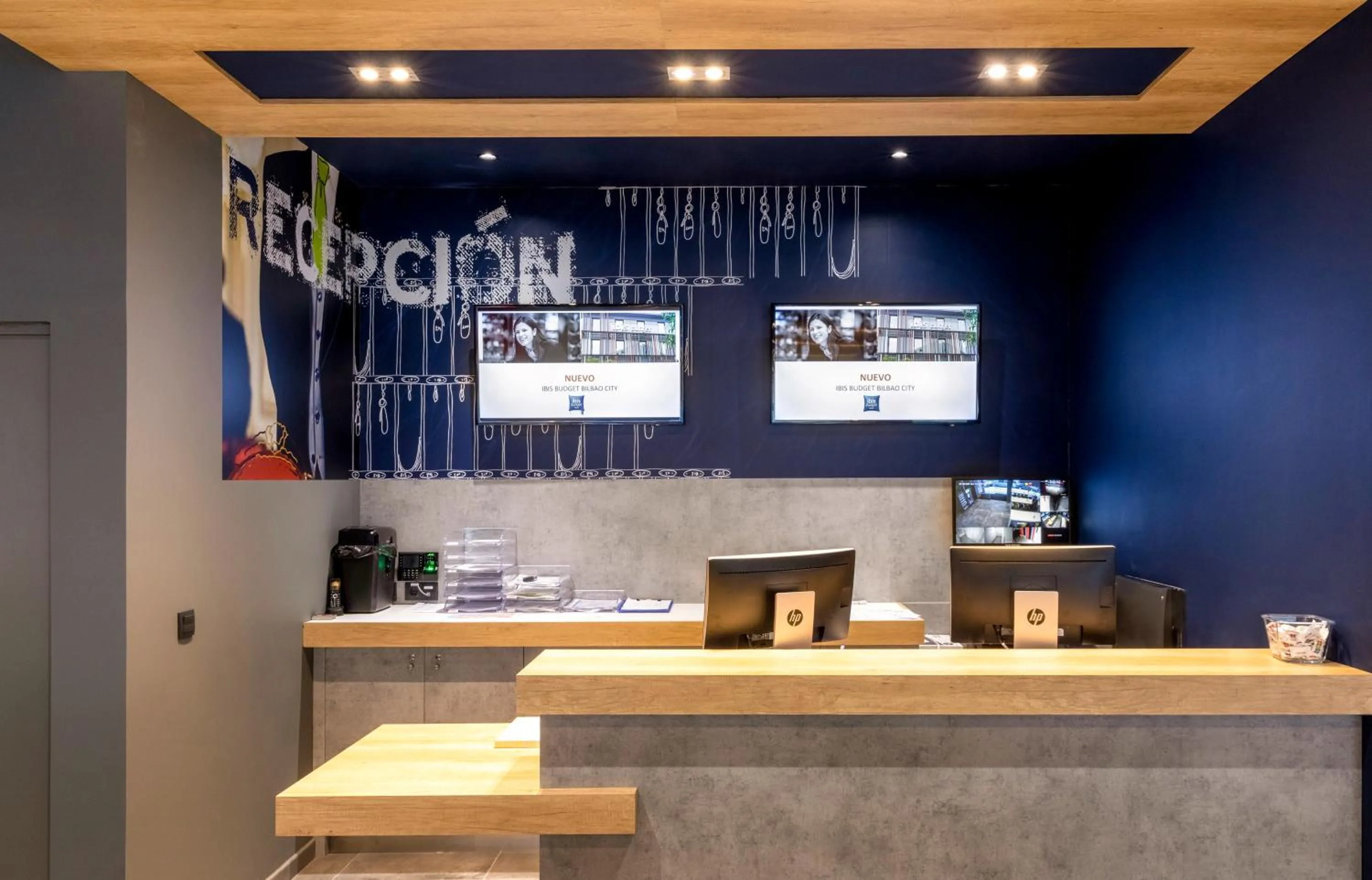 Lobby or reception in Ibis Budget Bilbao City