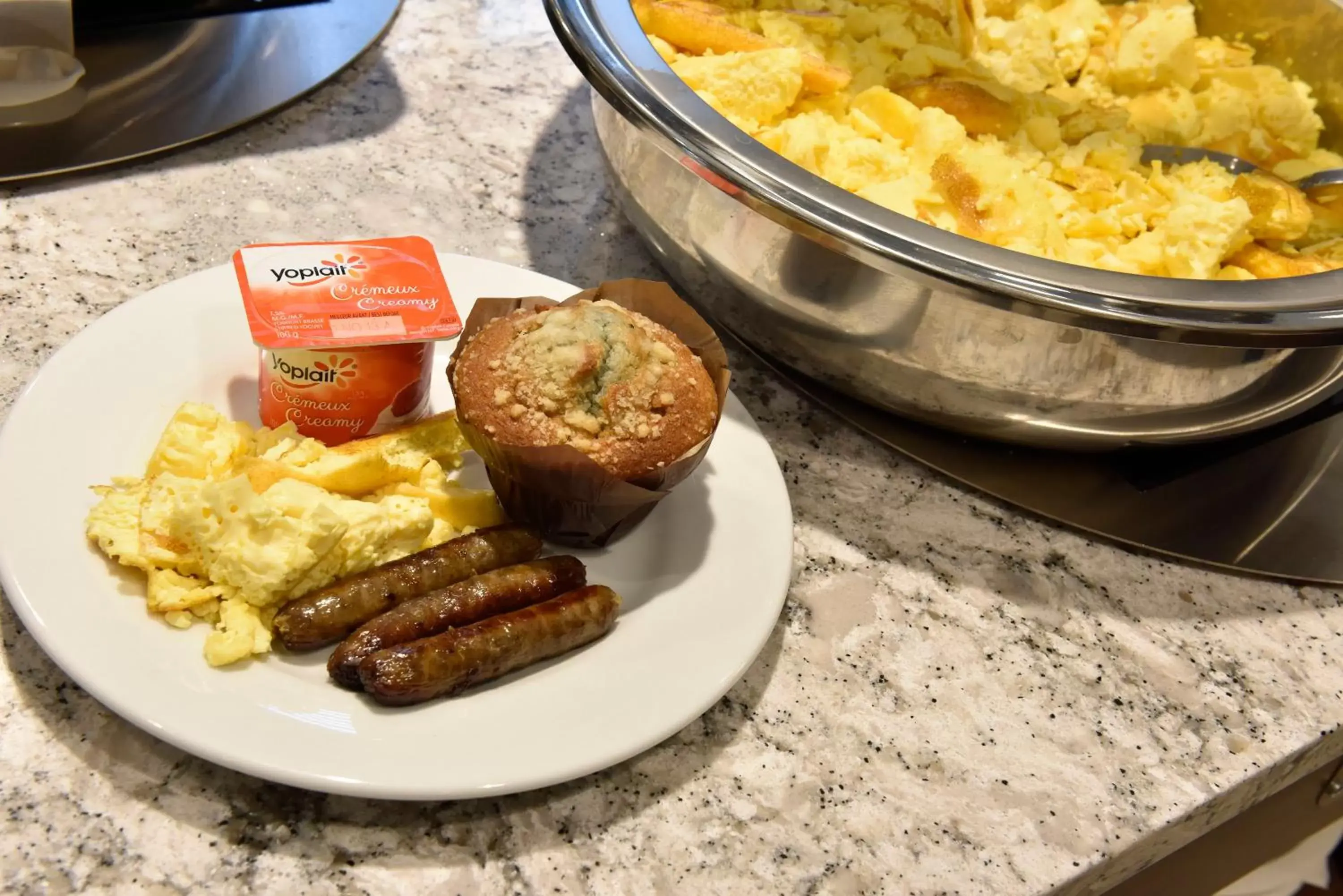Breakfast, Food in Staybridge Suites - Waterloo - St. Jacobs Area