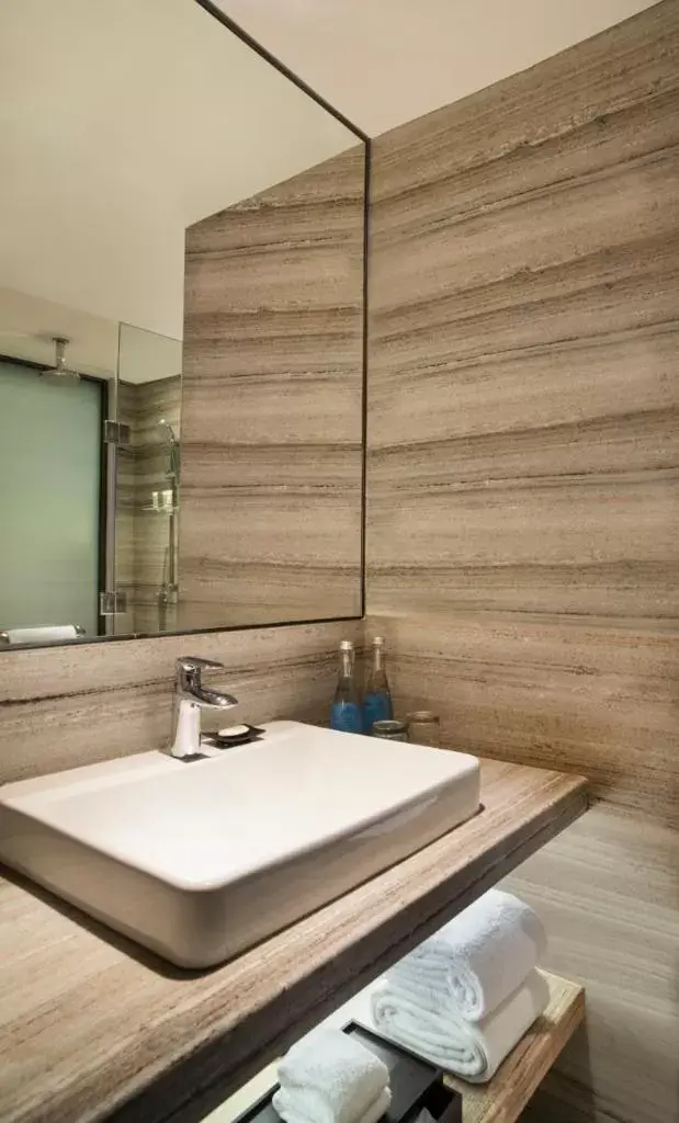 Bathroom in Courtyard by Marriott Bandung Dago