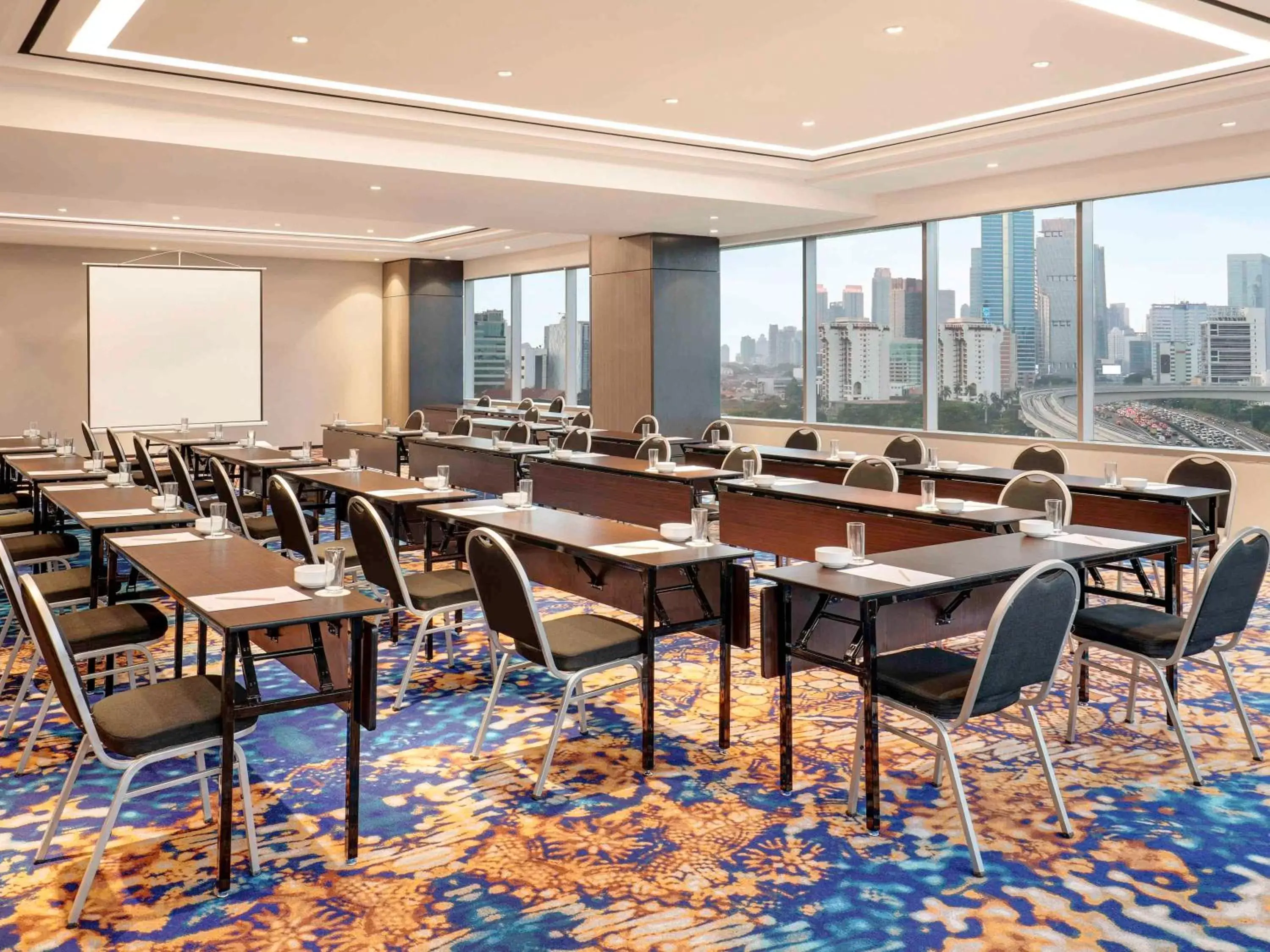 Meeting/conference room in Mercure Jakarta Gatot Subroto