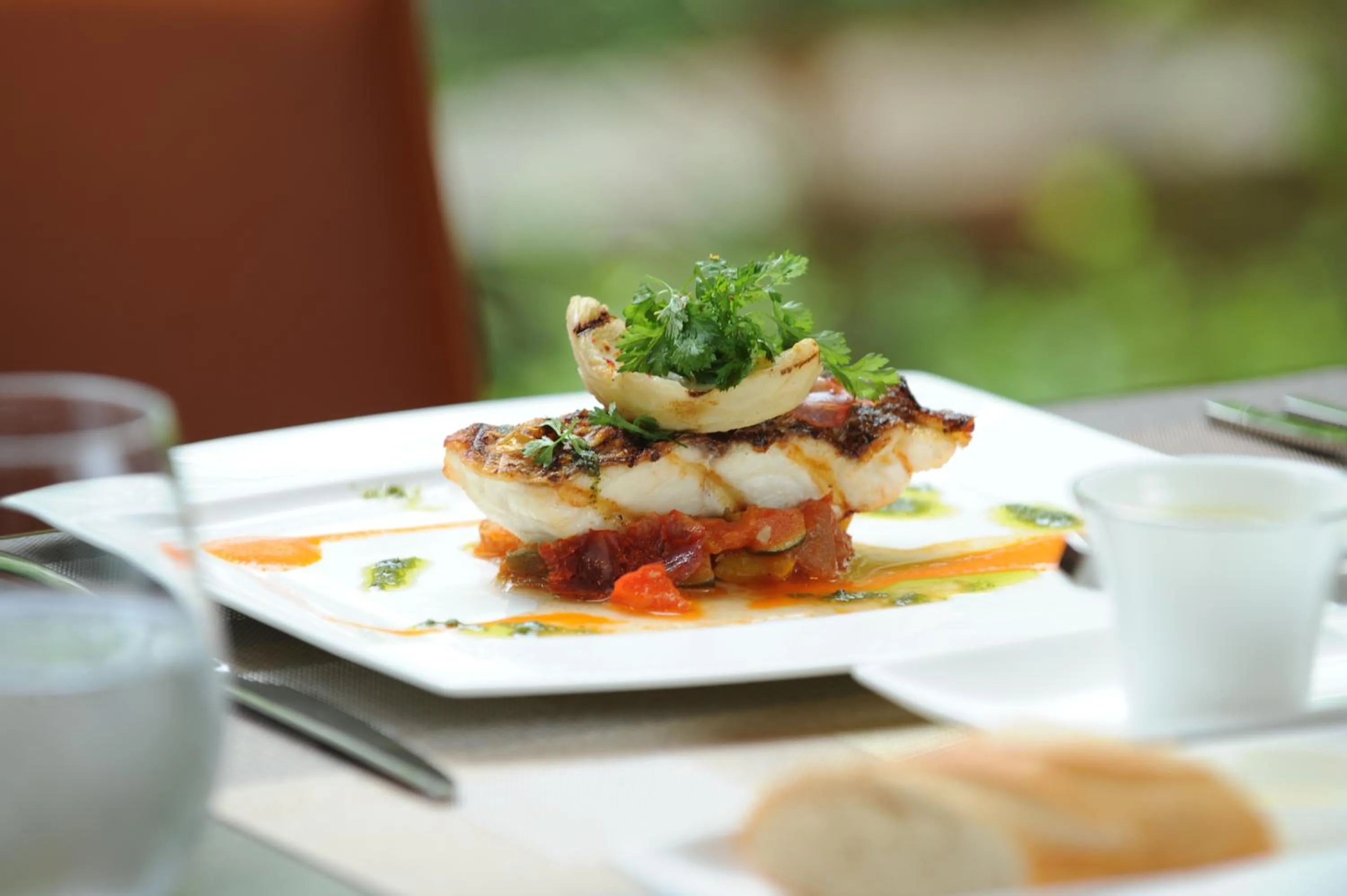 Food and drinks in Hotel Niwa Tokyo