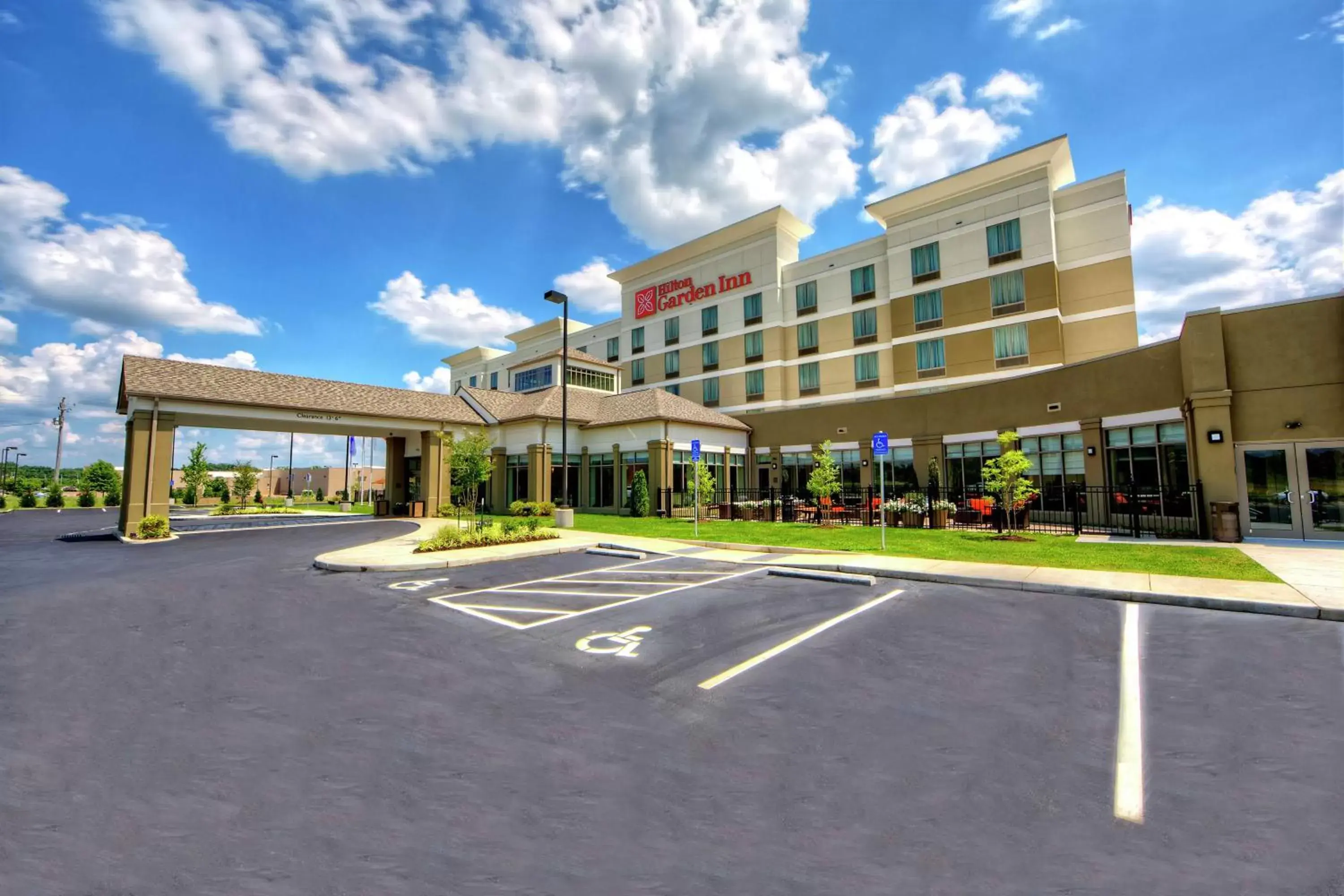 Property Building in Hilton Garden Inn Memphis/Wolfchase Galleria