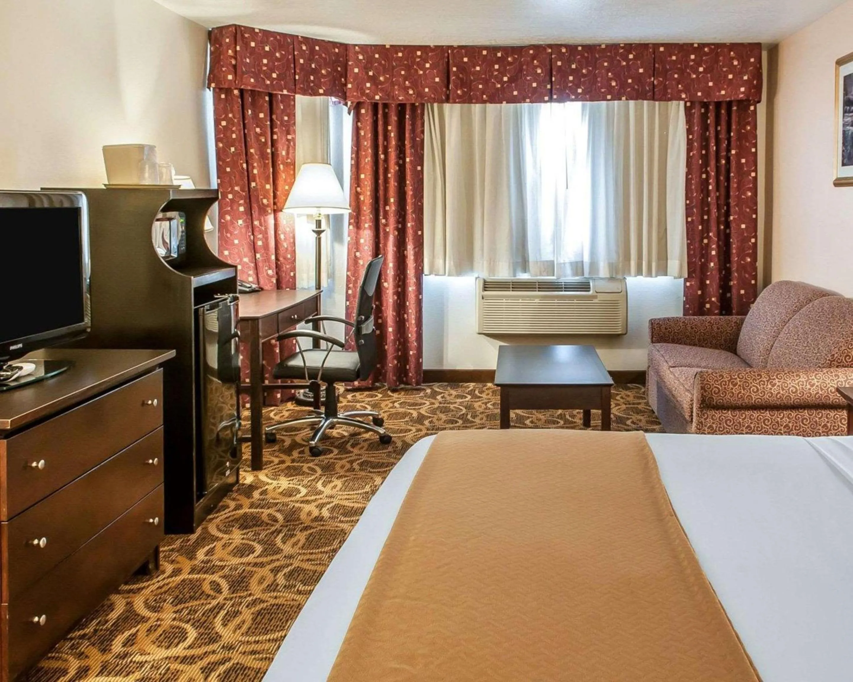 Bedroom, Bed in Premier Extended Stay Hobbs