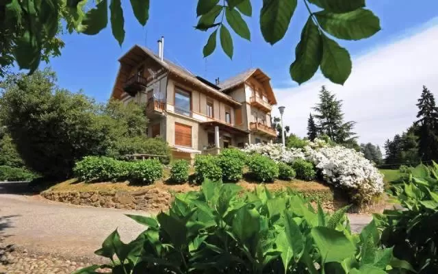 Facade/entrance in B&B Villa Tavallini