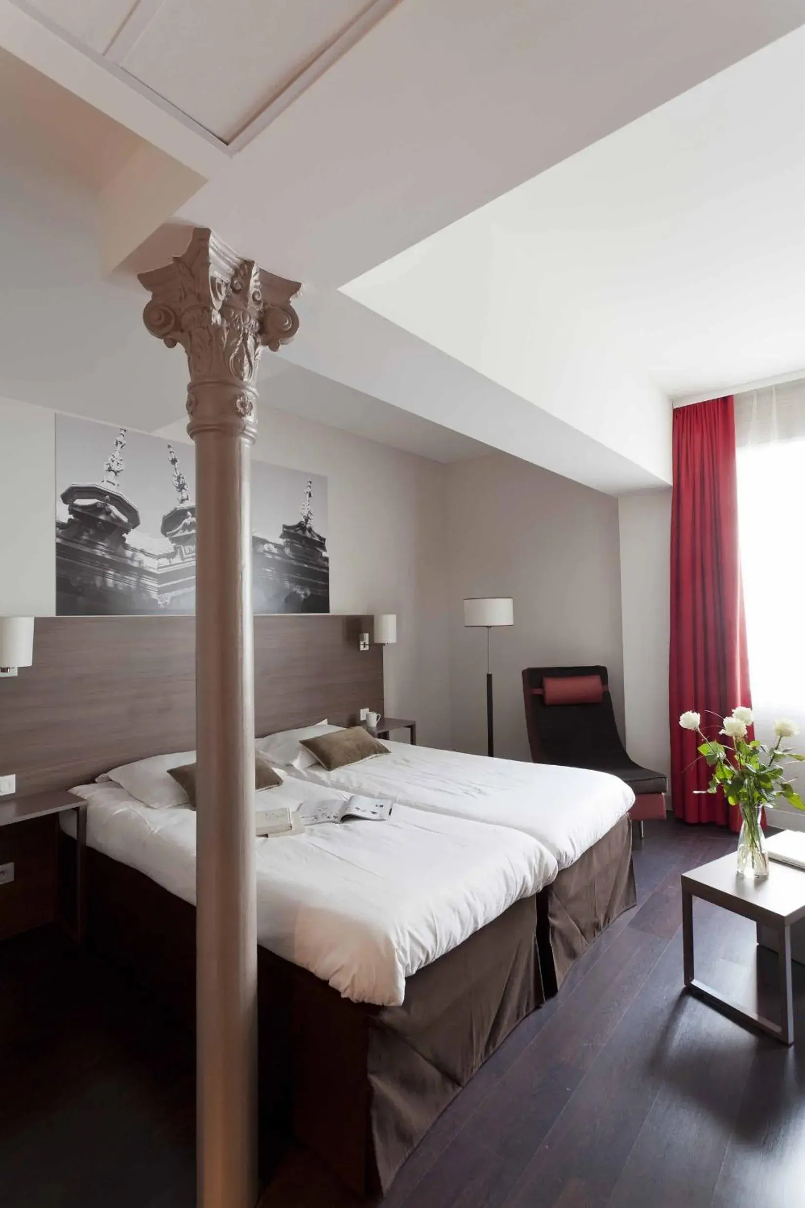 Photo of the whole room, Bed in City Lofthotel Saint-Etienne