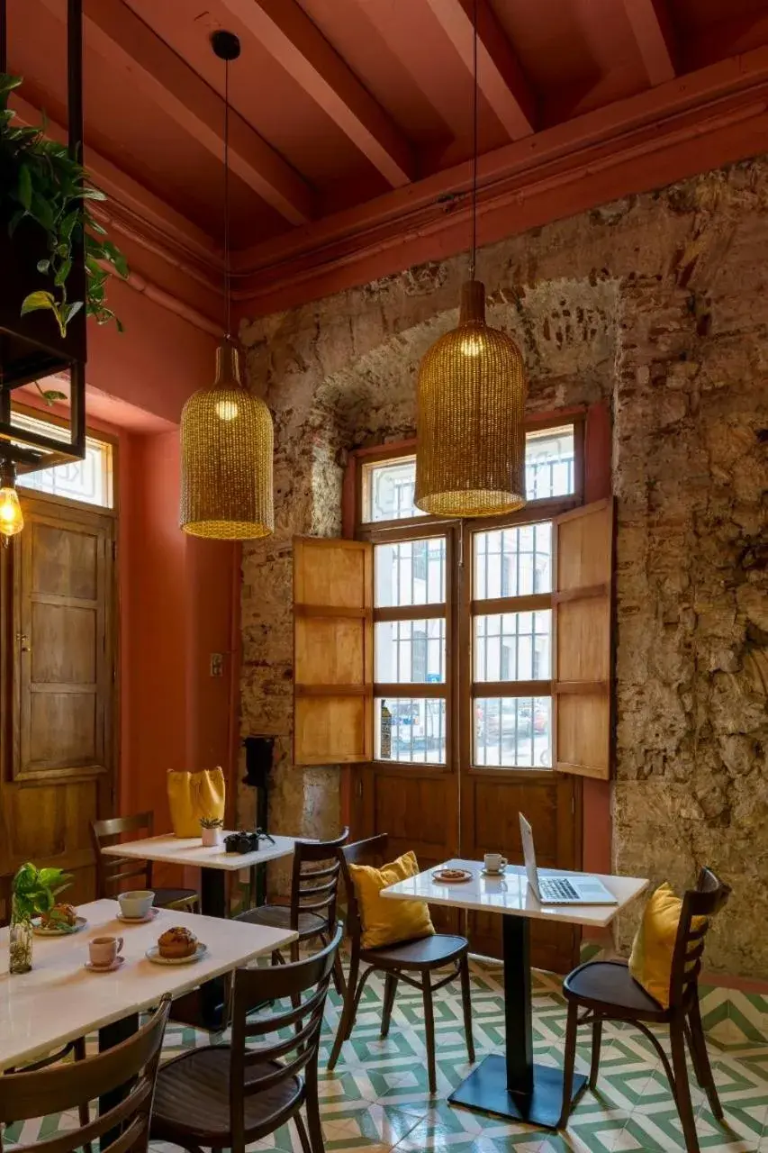 Restaurant/Places to Eat in Hotel Meson del Mar