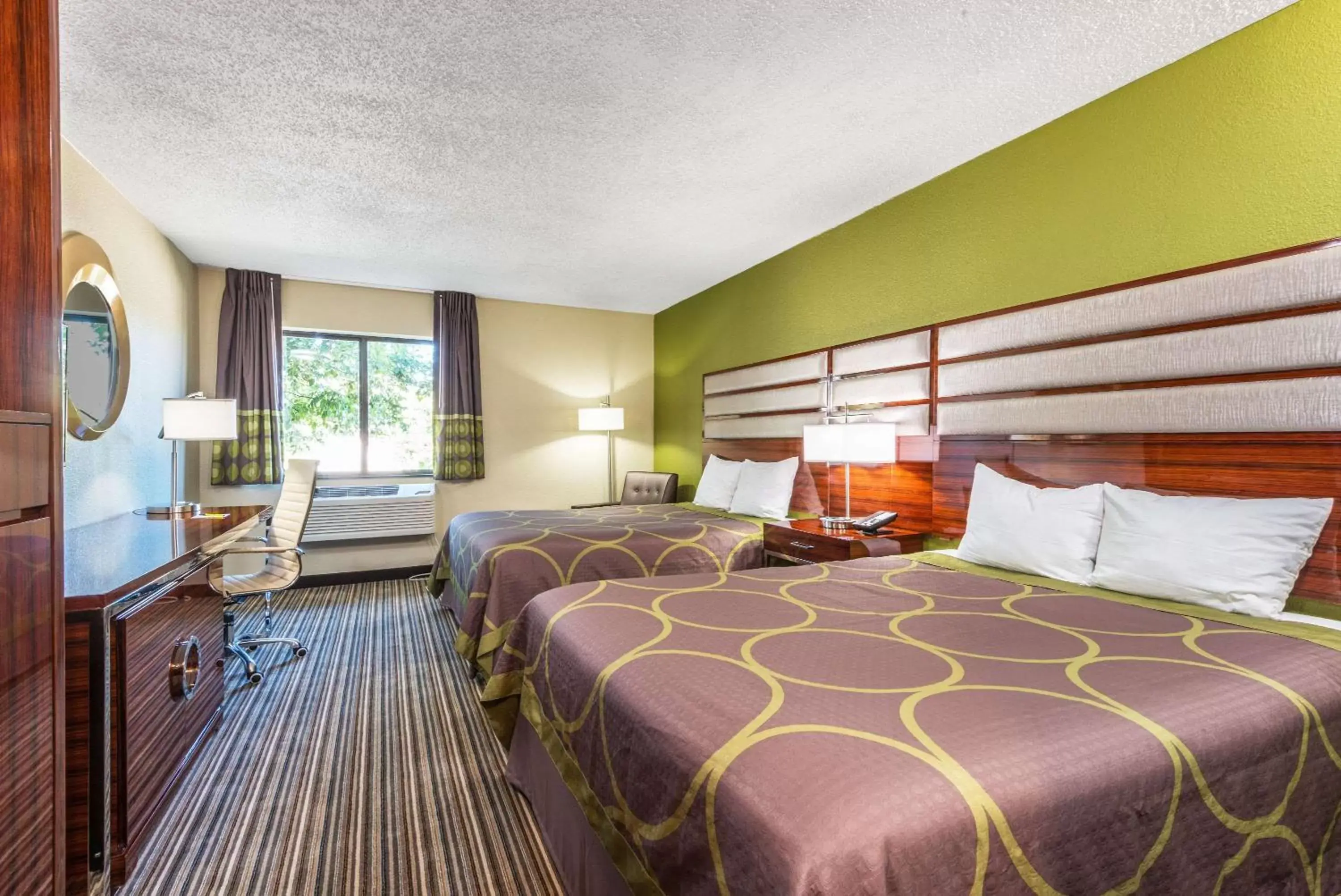 Photo of the whole room, Bed in Super 8 by Wyndham Copley Akron