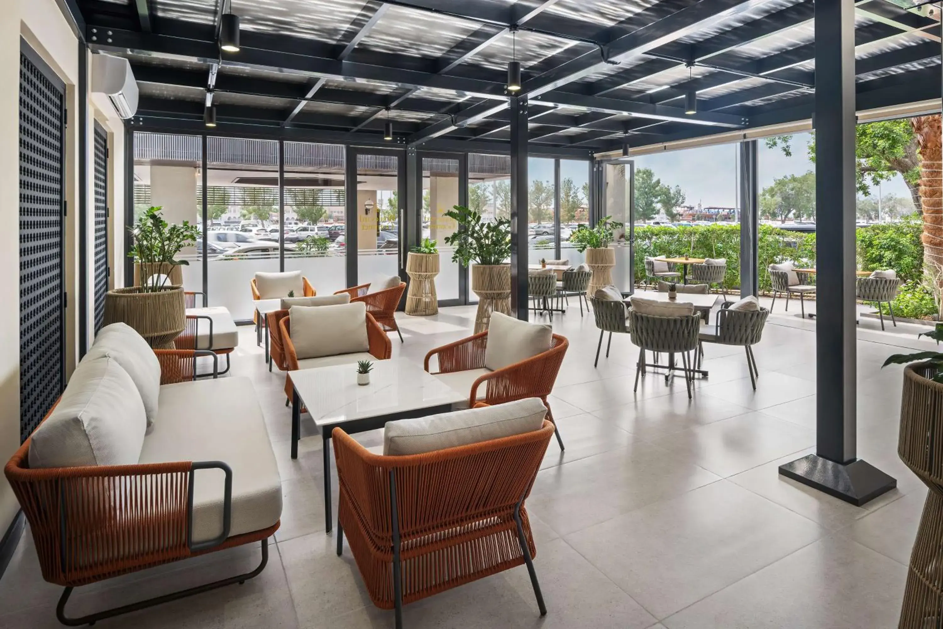 Restaurant/places to eat in Radisson Blu Hotel, Dubai Deira Creek Restaurant/places to eat in Radisson Blu Hotel, Dubai Deira Creek