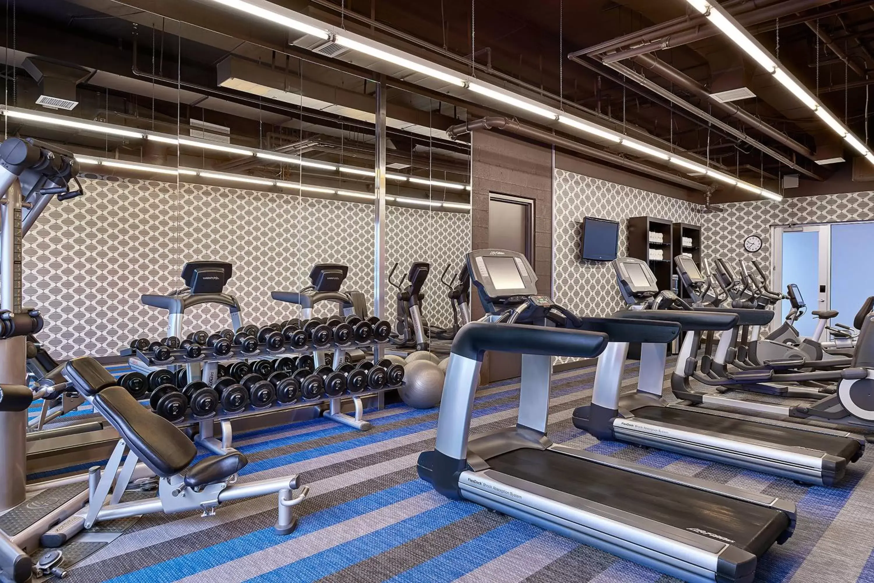 Fitness centre/facilities, Fitness Center/Facilities in Aloft Denver Airport at Gateway Park