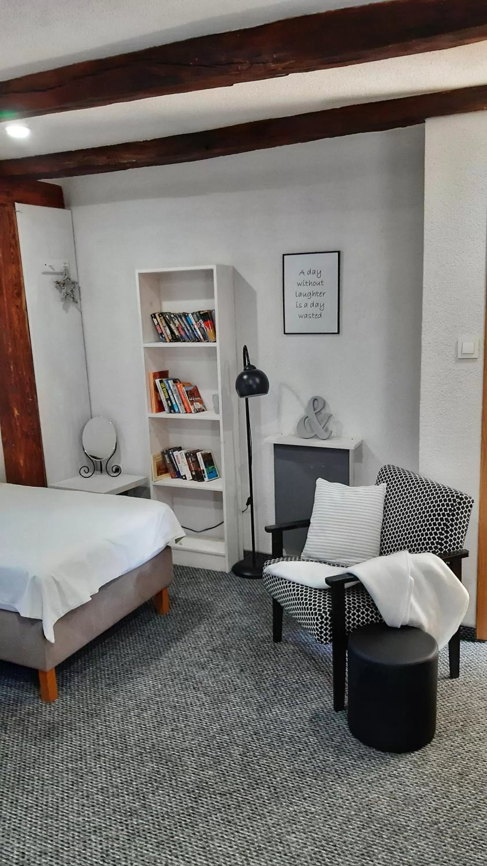 Decorative detail, Bed in Maksimilian Osijek