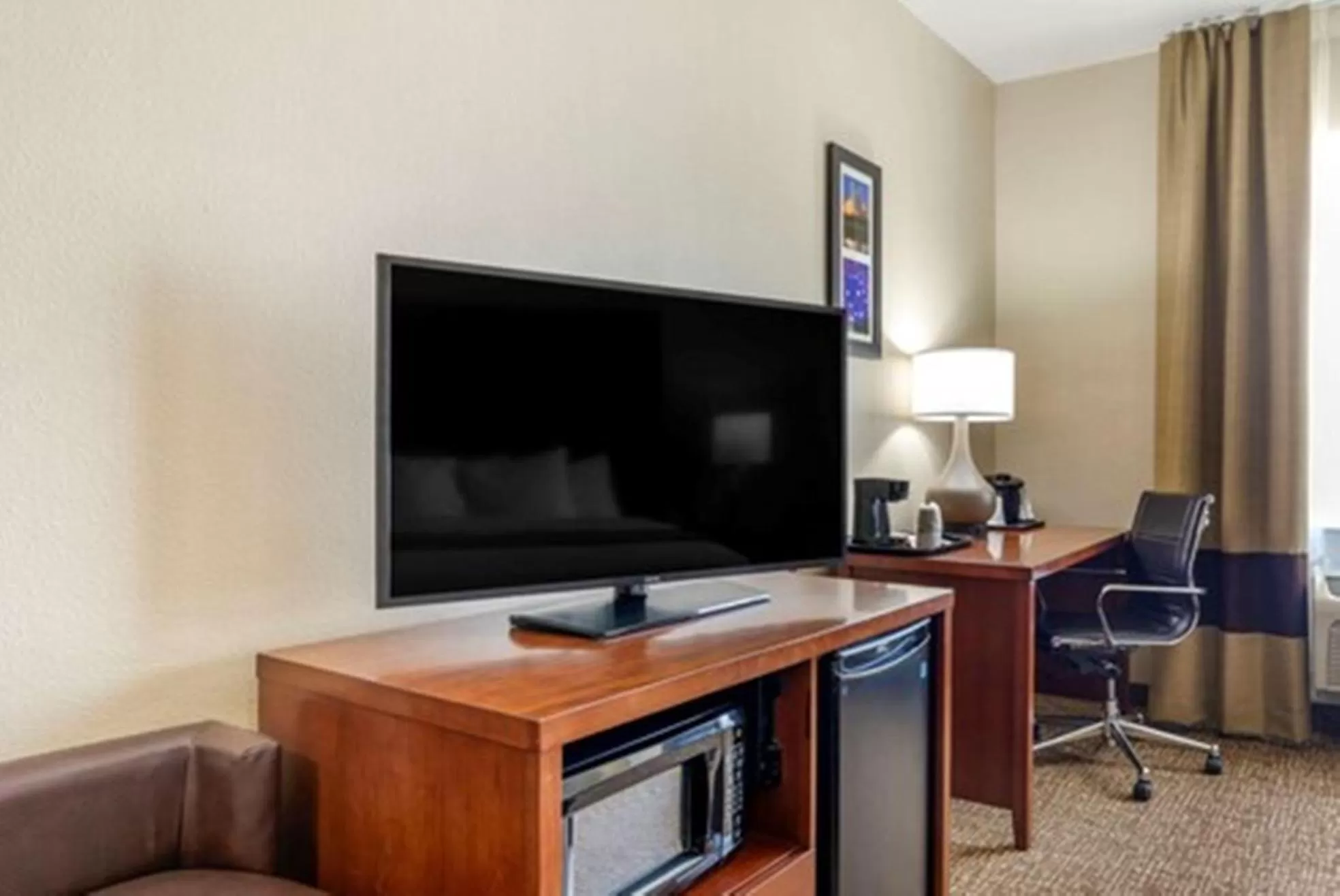 Bedroom in Comfort Inn Near UNT