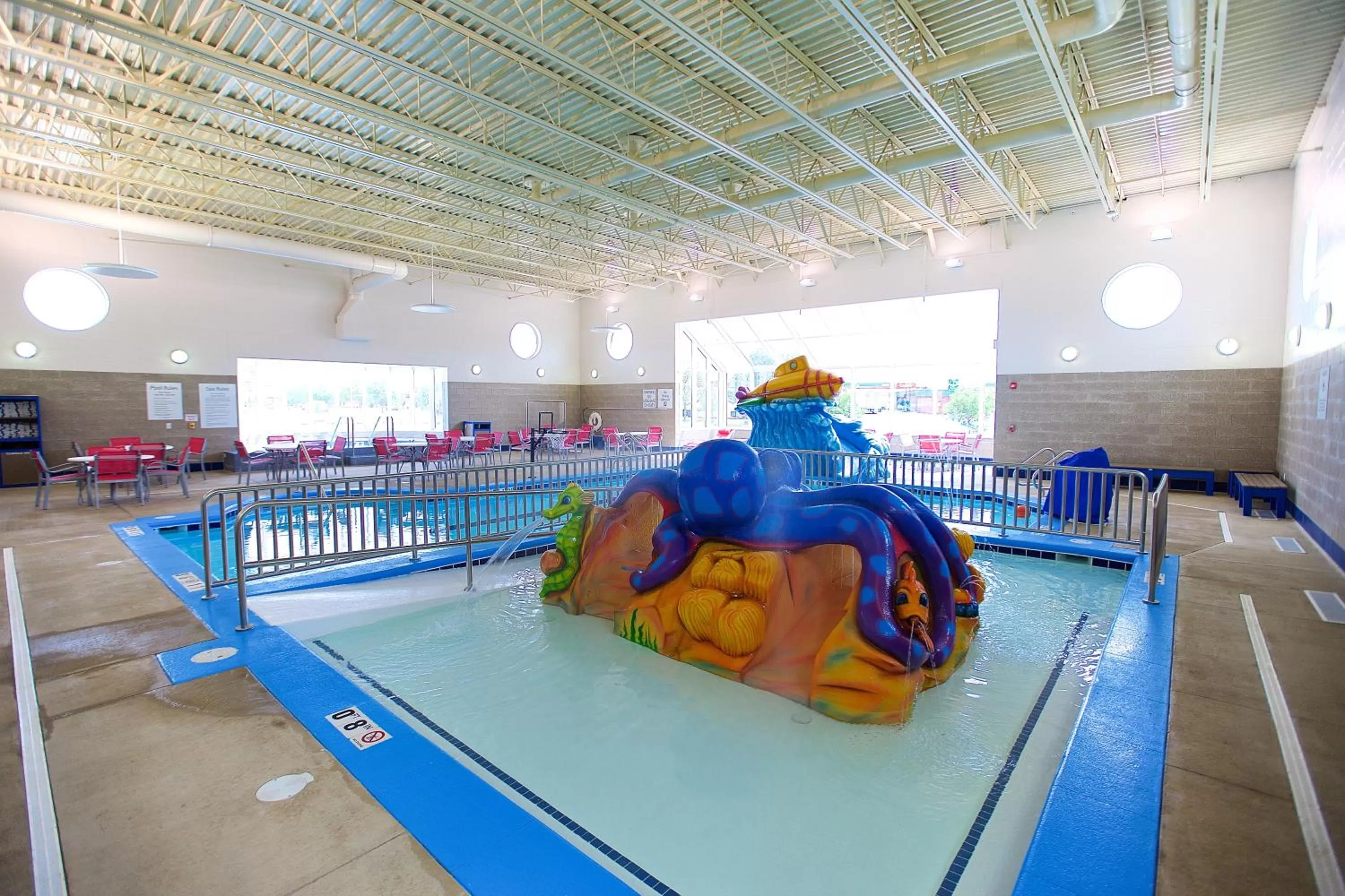 Swimming pool in Holiday Inn Express Fargo SW I94 Medical Center, an IHG Hotel