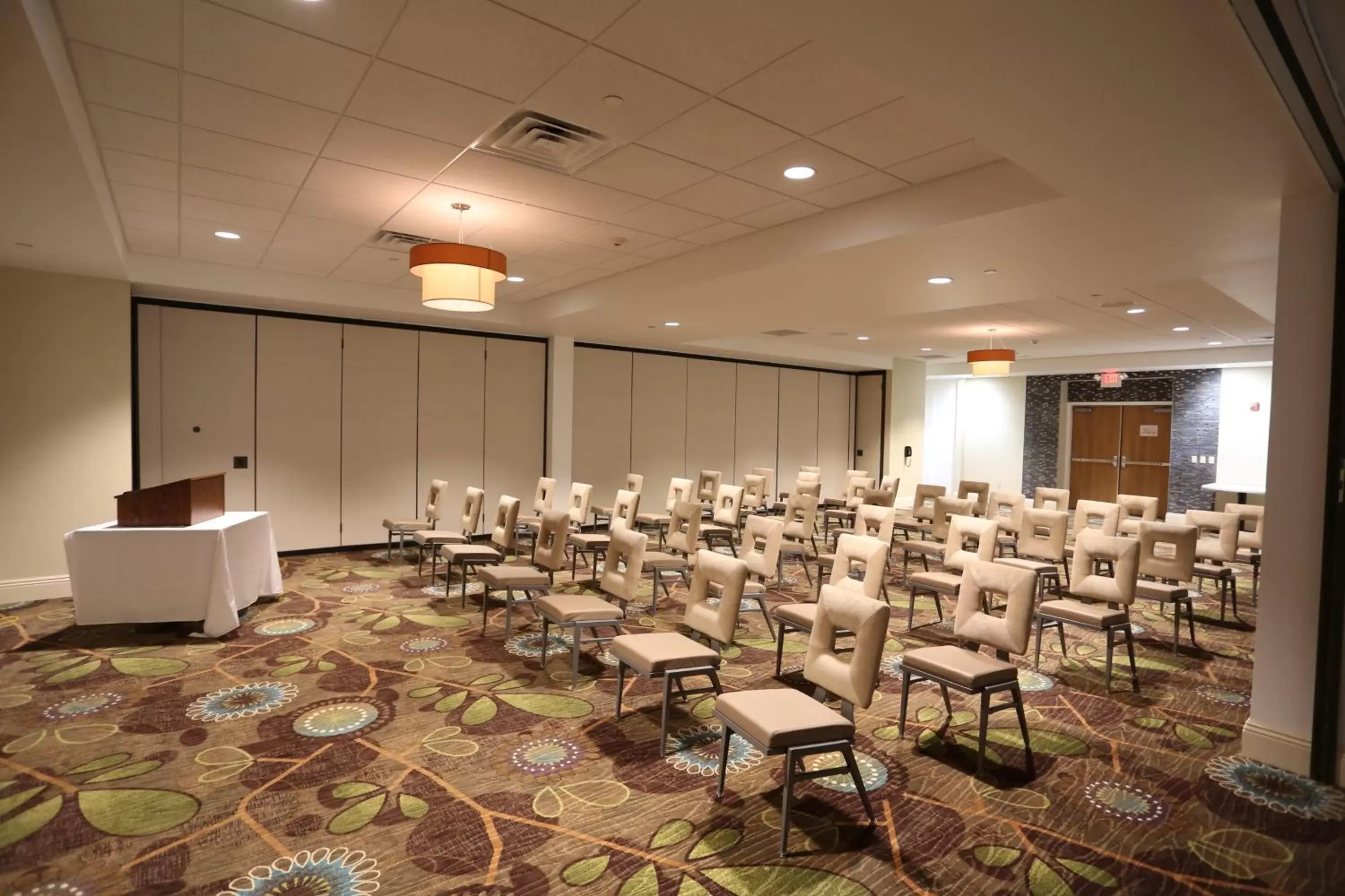 Meeting/conference room in Holiday Inn Morgantown-University Area, an IHG Hotel