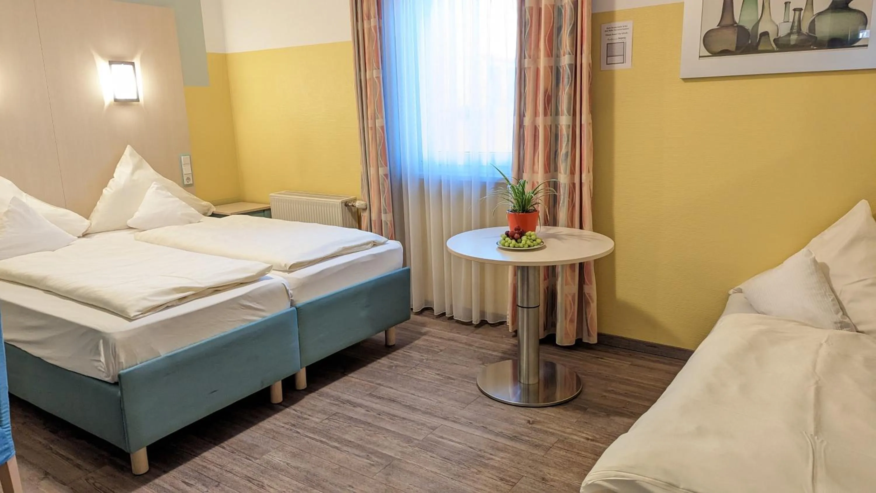 Bed in Ambient Hotel am Europakanal