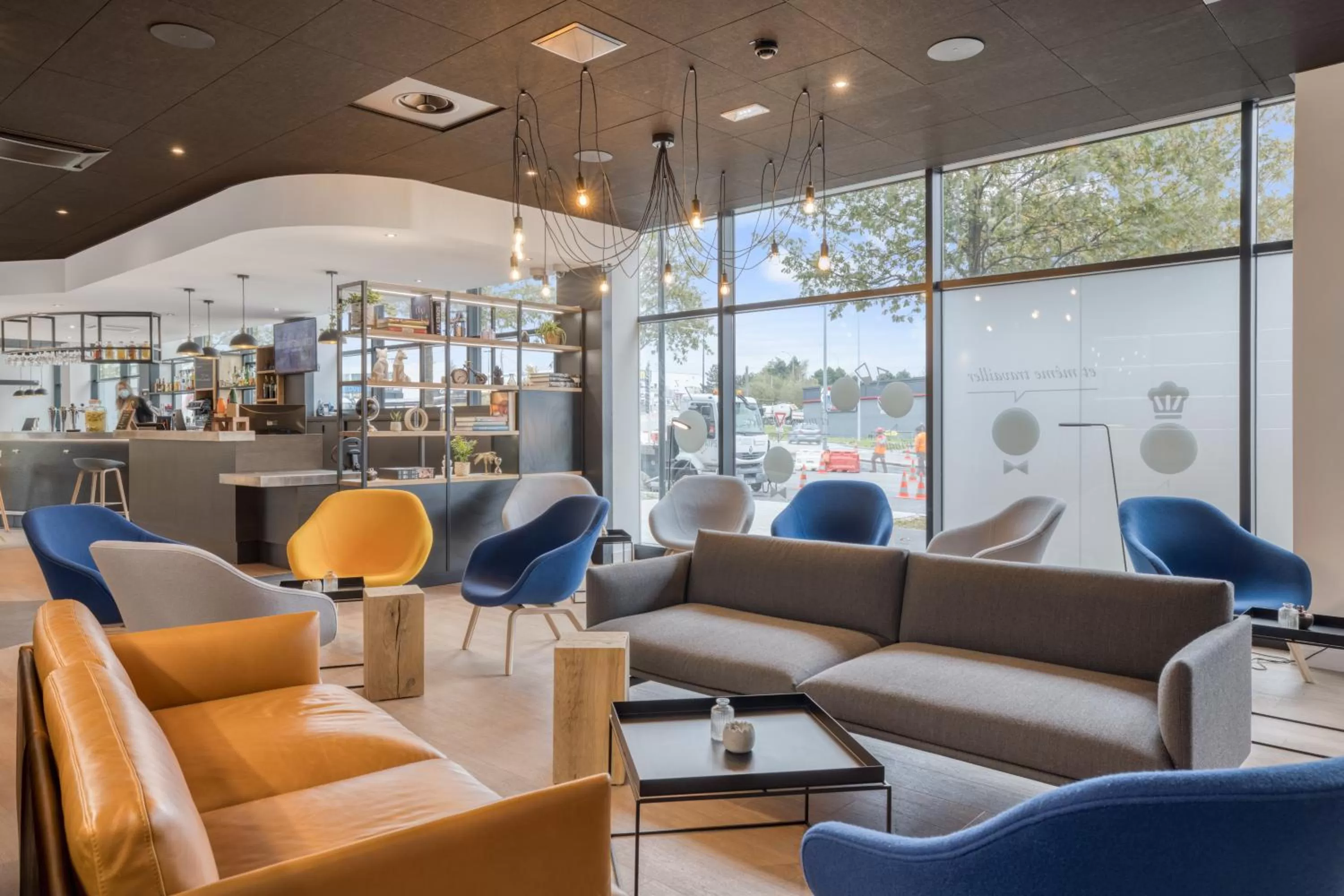 Communal lounge/ TV room in Campanile Rennes Sud - Saint Jacques