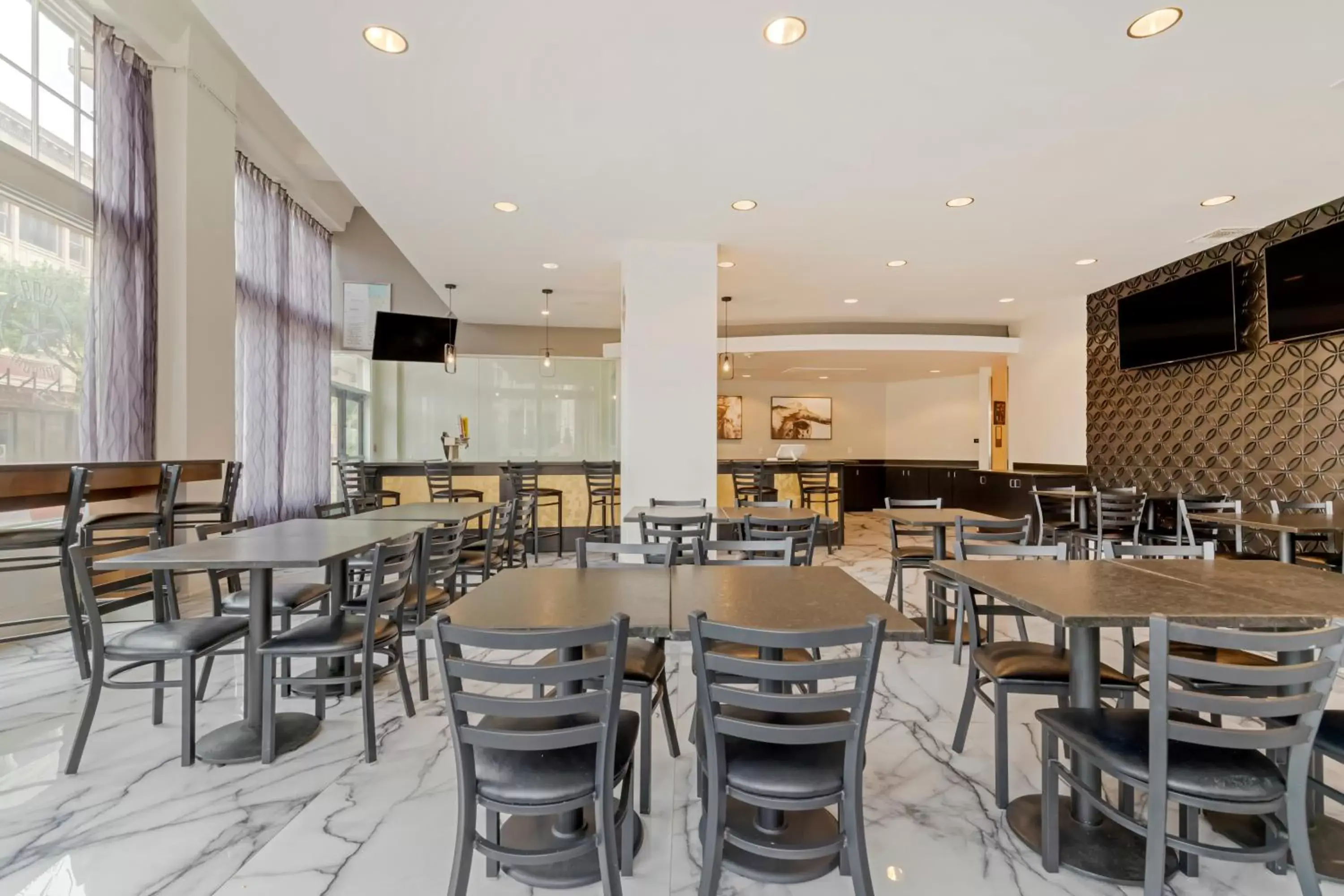 Dining area, Restaurant/Places to Eat in Hotel Gibbs Downtown Riverwalk