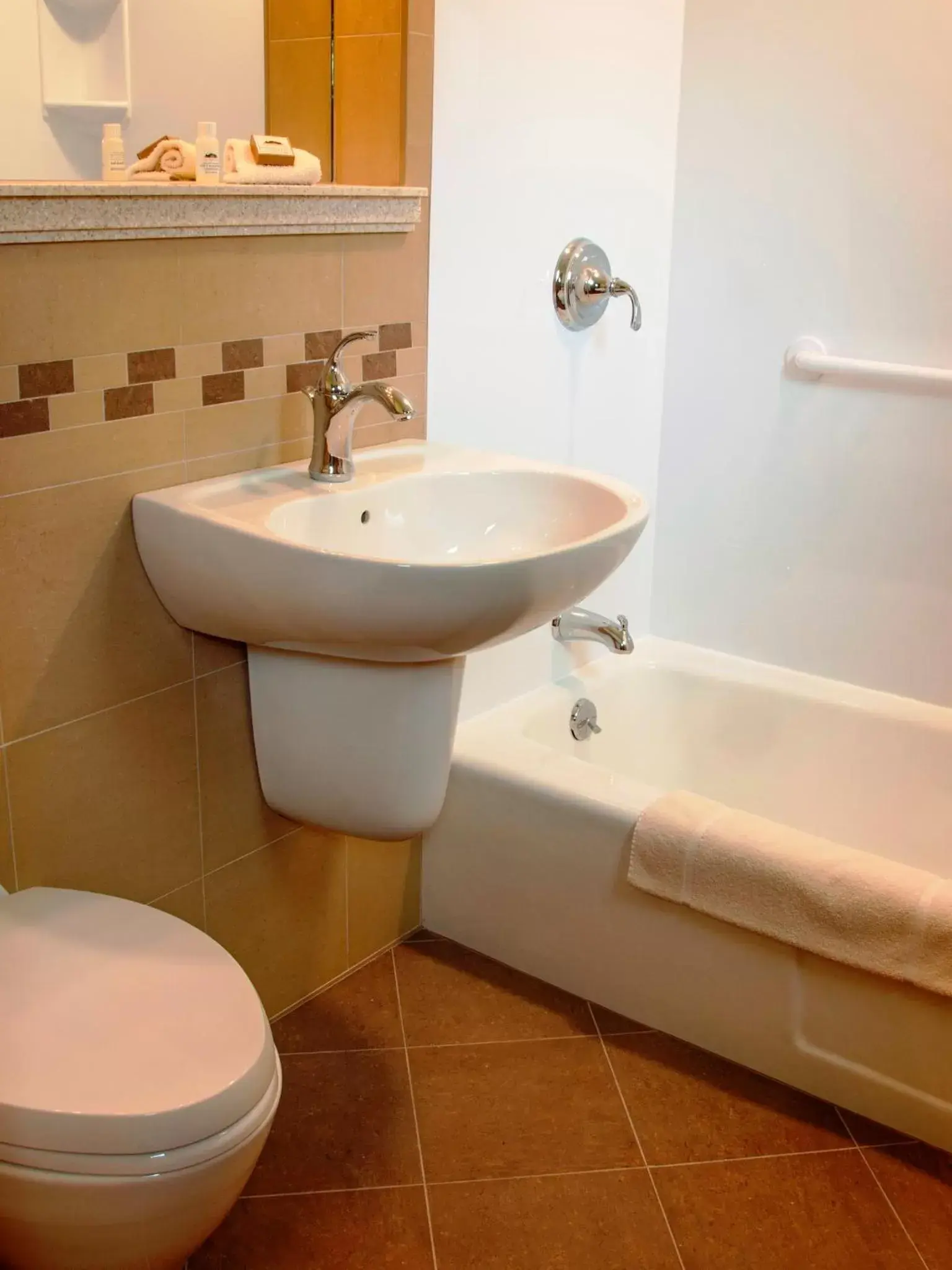 Bathroom in Top Notch Inn Bathroom in Top Notch Inn