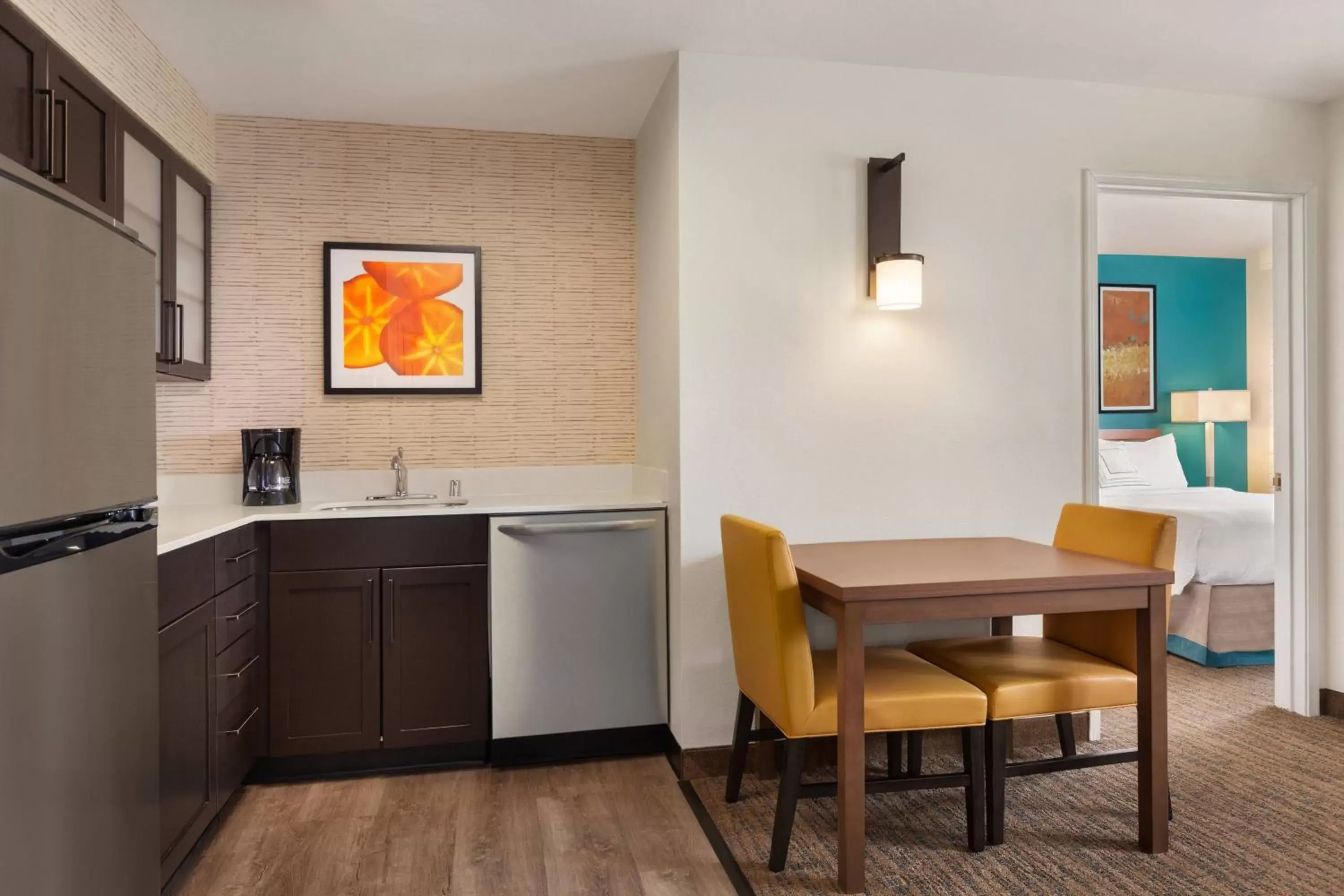 Bedroom, Kitchen/Kitchenette in Residence Inn By Marriott Las Vegas Stadium Area