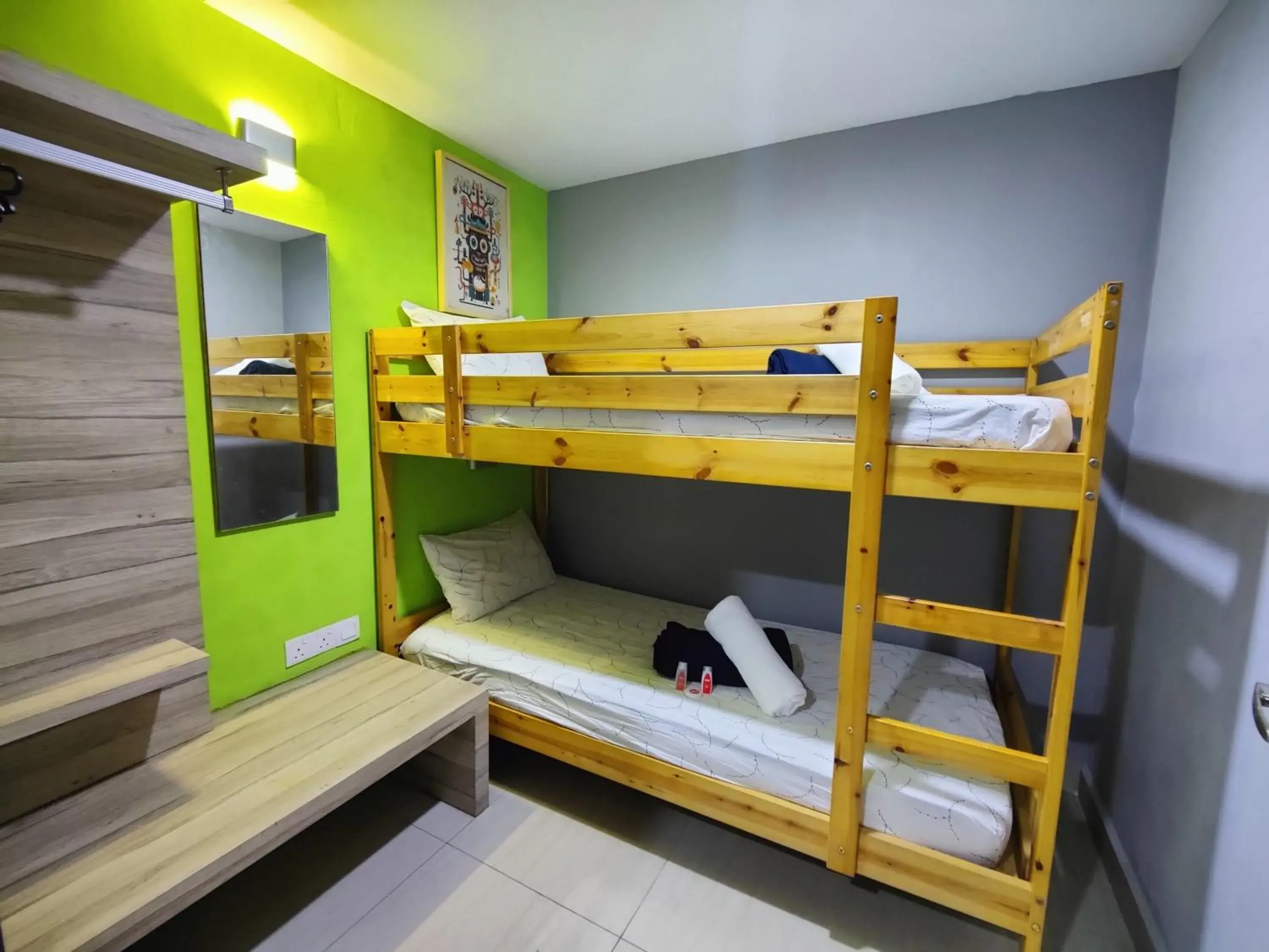 Bedroom, Bunk Bed in OYO 90848 Link Suite