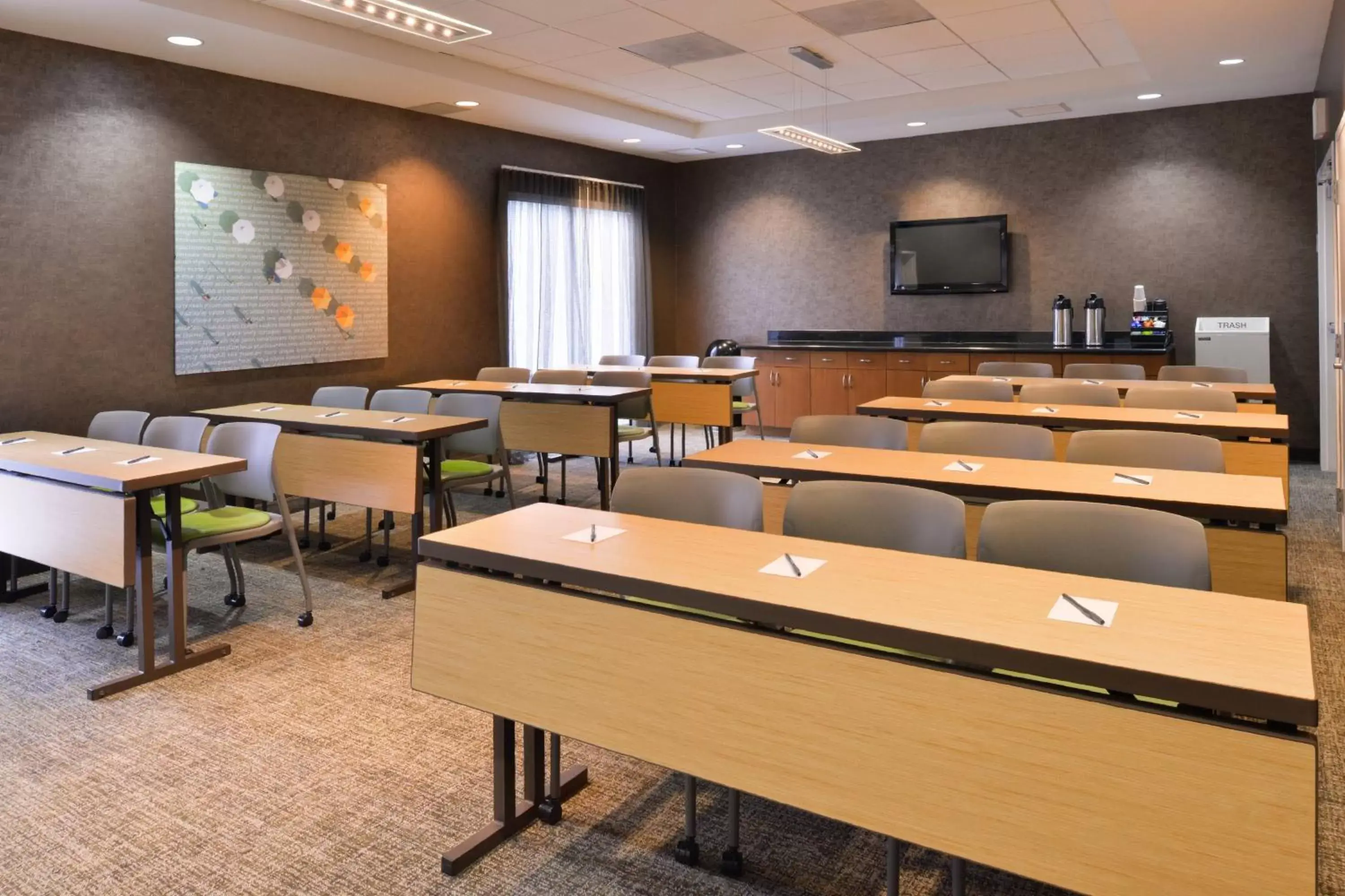 Meeting/conference room in SpringHill Suites by Marriott Corona Riverside