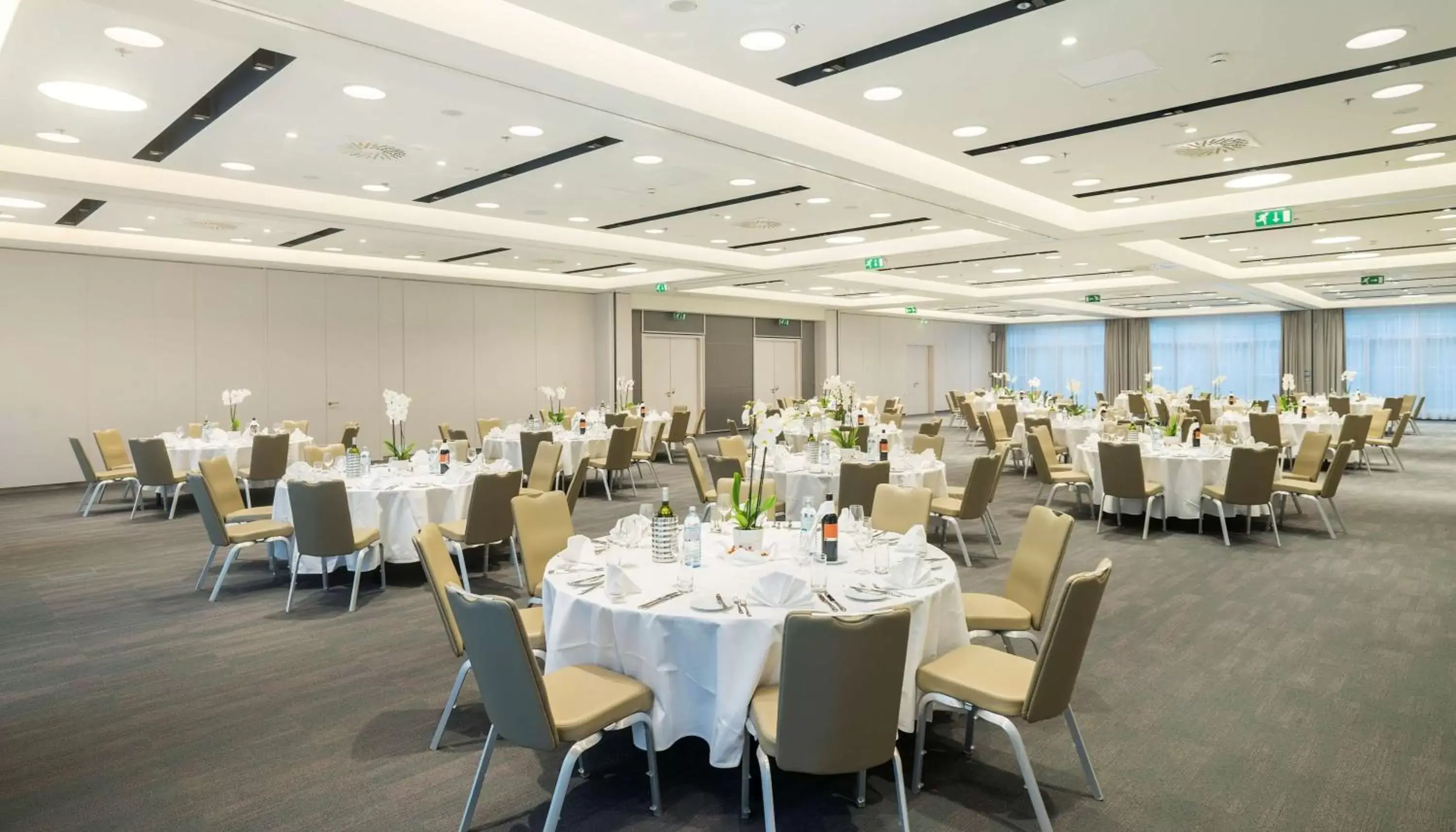 Banquet/Function facilities, Banquet Facilities in NH Danube City