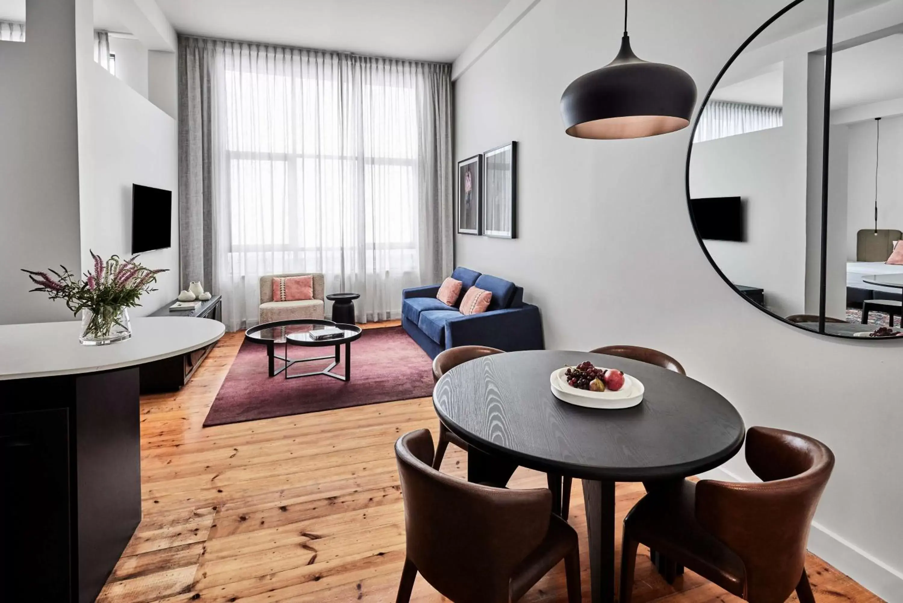 Living room, Seating Area in Adina Apartment Hotel Melbourne Flinders Street