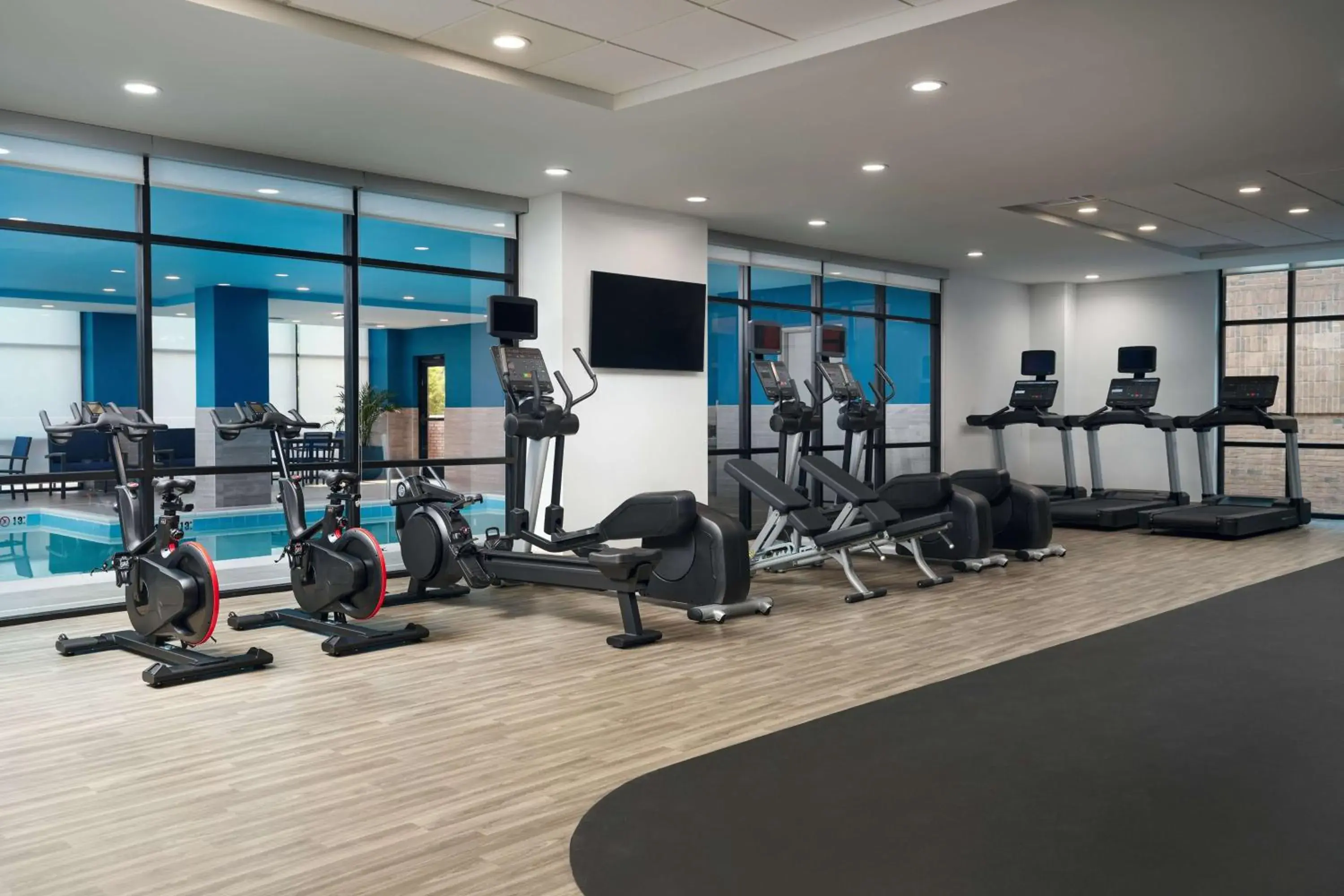 Fitness centre/facilities, Fitness Center/Facilities in Hampton Inn Towson Downtown