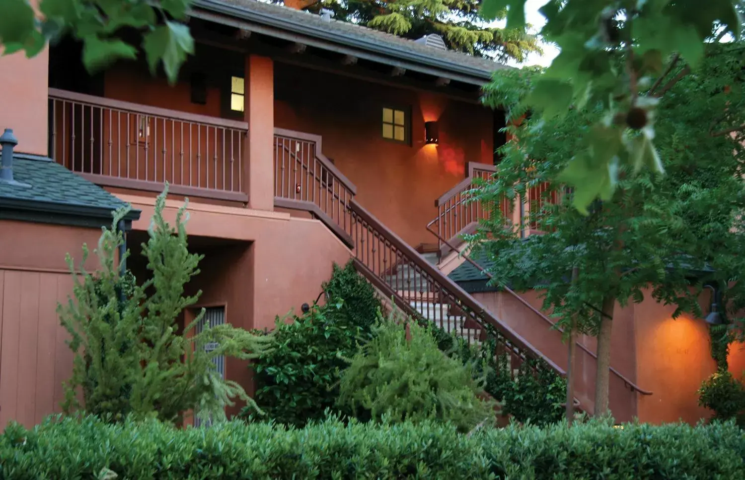 Facade/entrance, Property Building in Wine & Roses Hotel Restaurant Spa Lodi