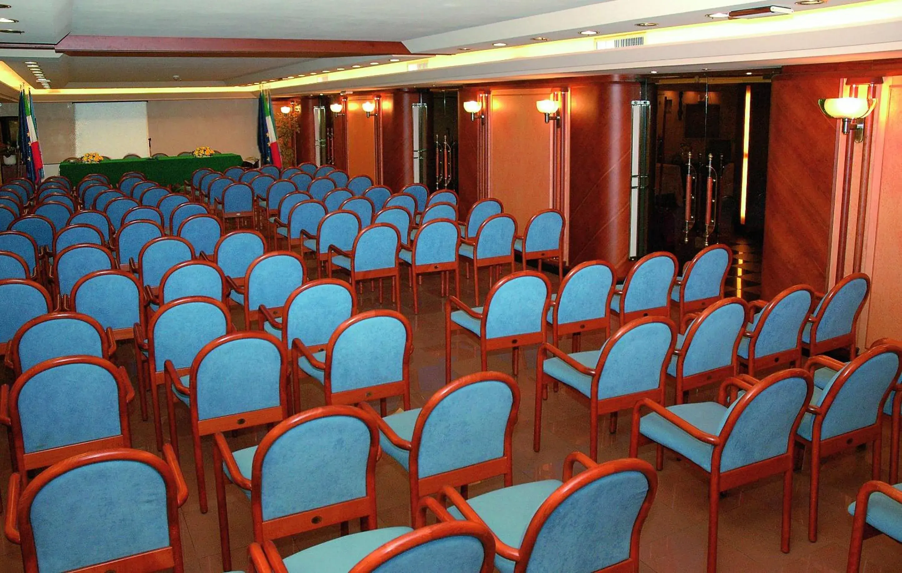 Business facilities in Hotel Falcone